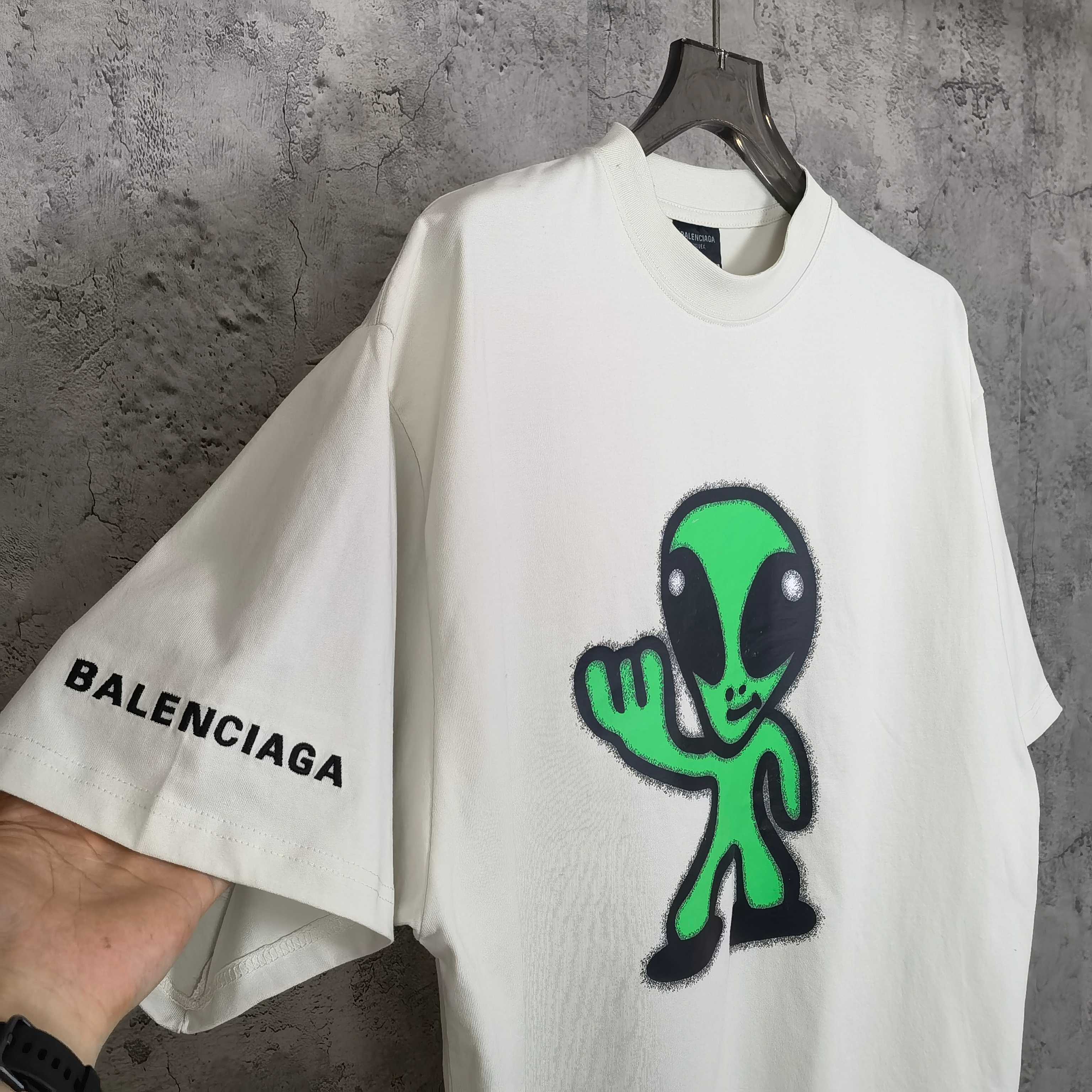 LuxluxHouse Best Quality Clothes Balenciaga T-shirt