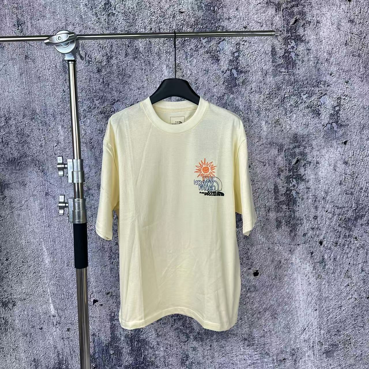 LuxluxHouse Best Quality Clothes The North Face & MLB T-shirt