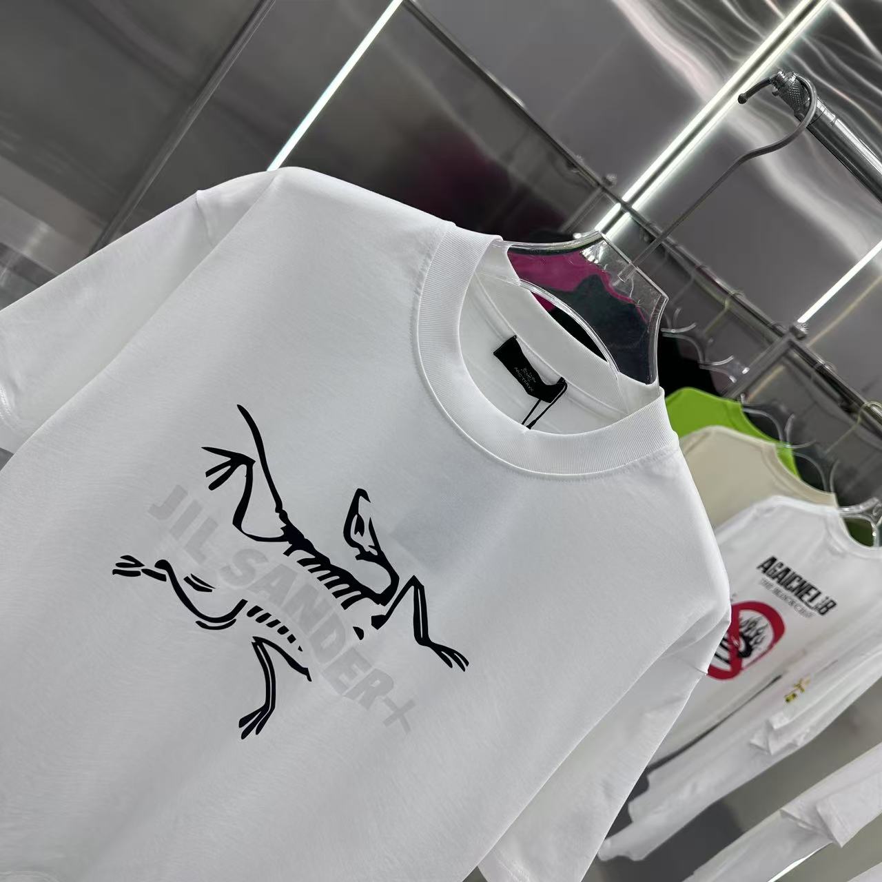 LuxluxHouse Best Quality Clothes T-shirt Arcteryx