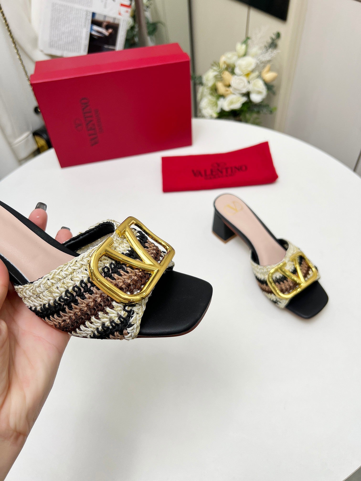 LuxluxHouse Best Quality Valentino Women Shoes