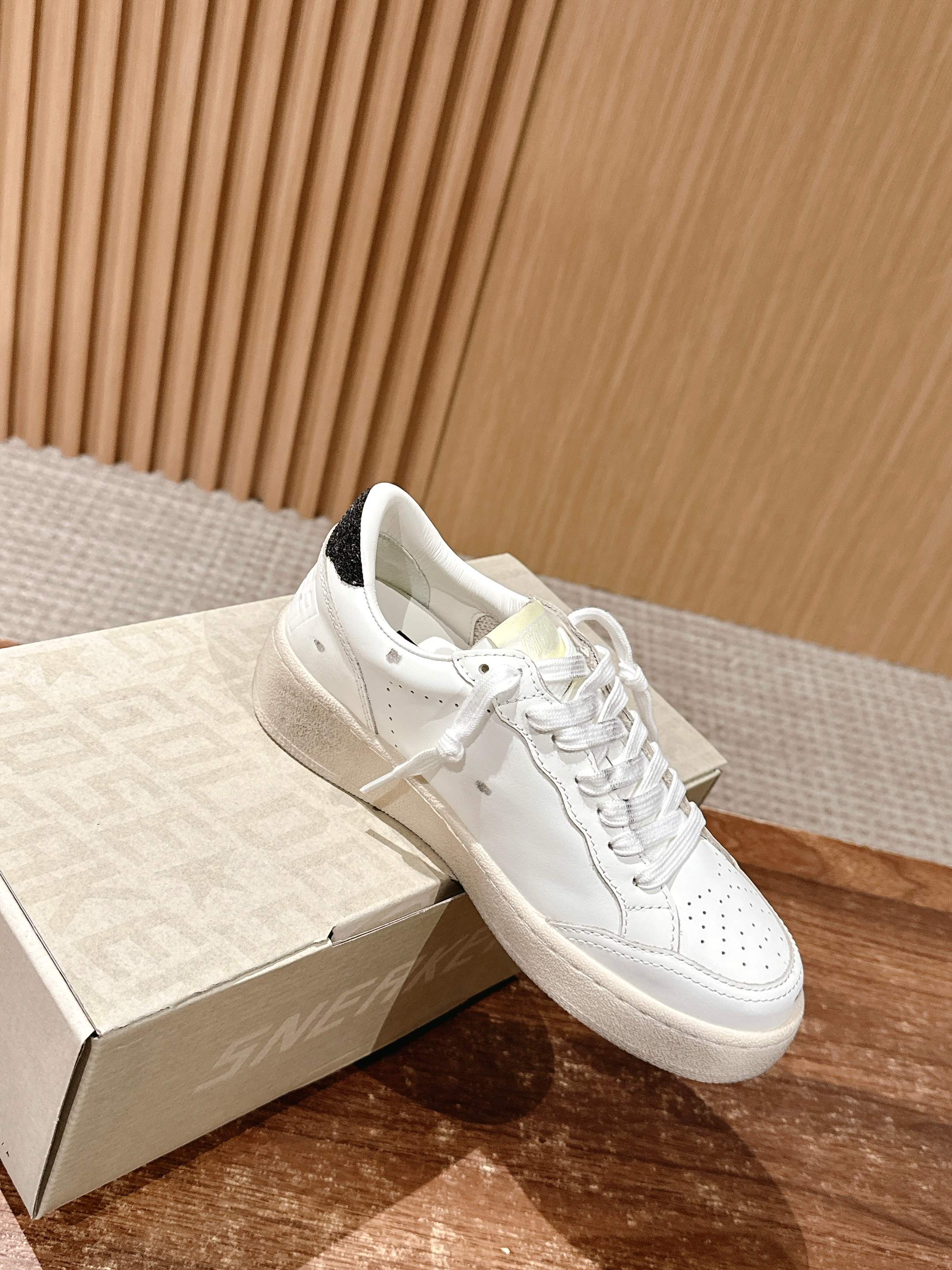 LuxluxHouse Best Quality Shoes Golden Goose