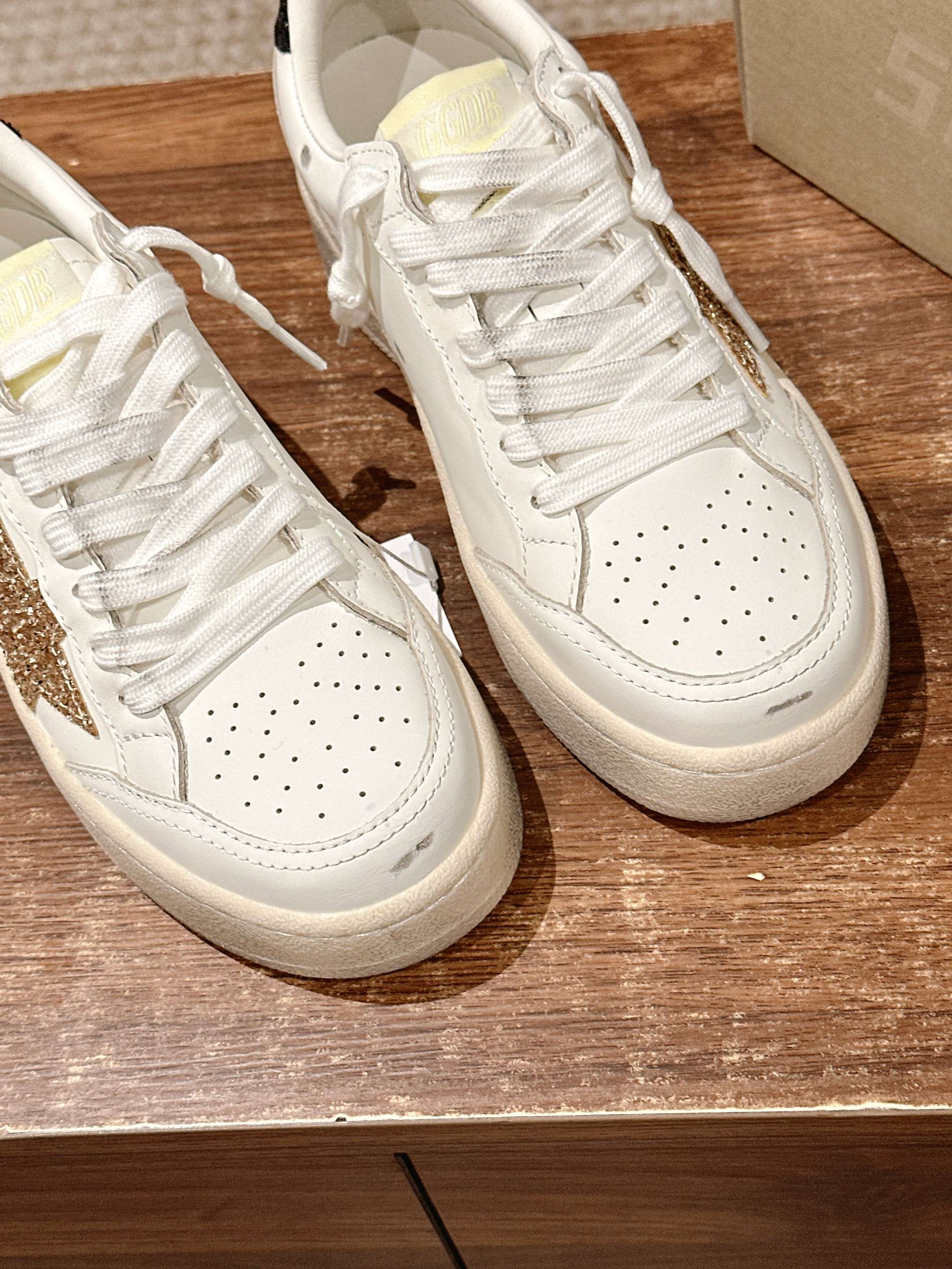 LuxluxHouse Best Quality Shoes Golden Goose
