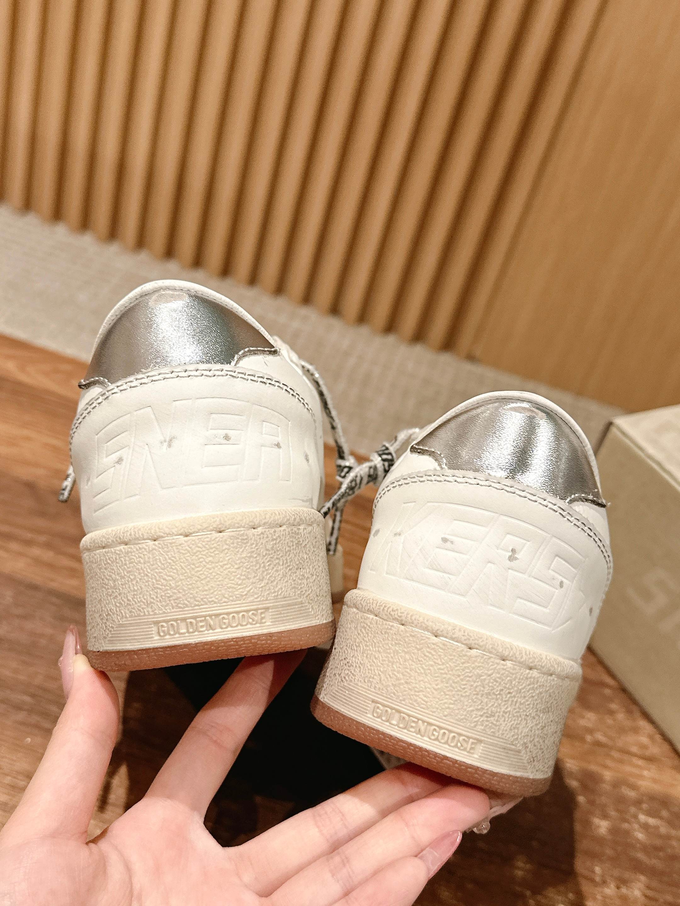 LuxluxHouse Best Quality Shoes Golden Goose