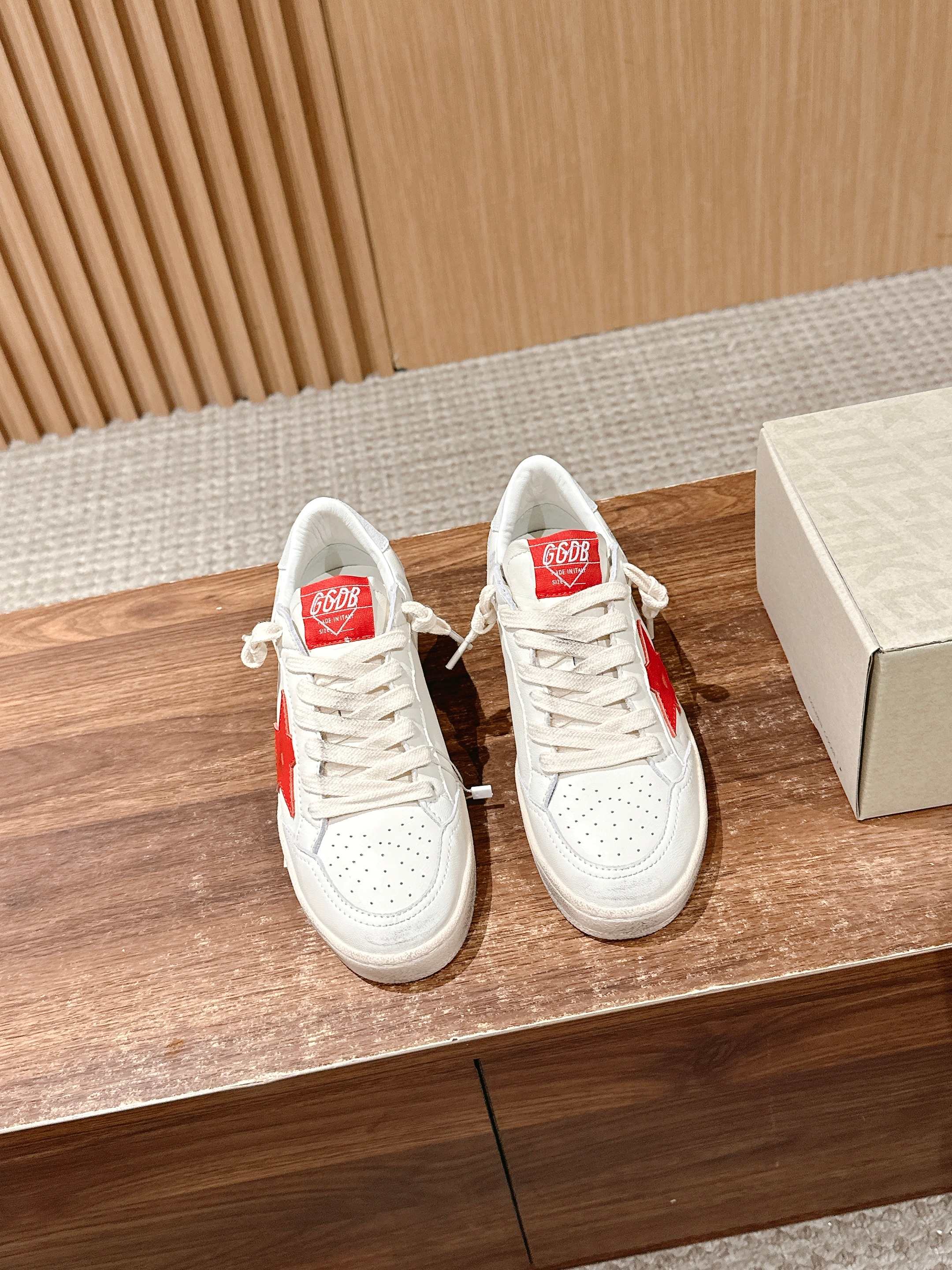 LuxluxHouse Best Quality Shoes Golden Goose