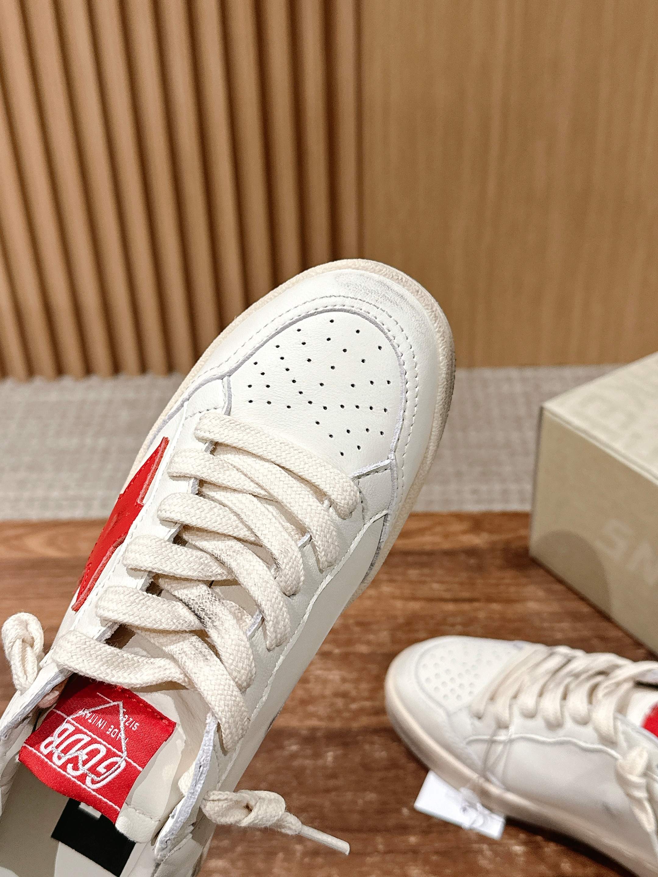 LuxluxHouse Best Quality Shoes Golden Goose