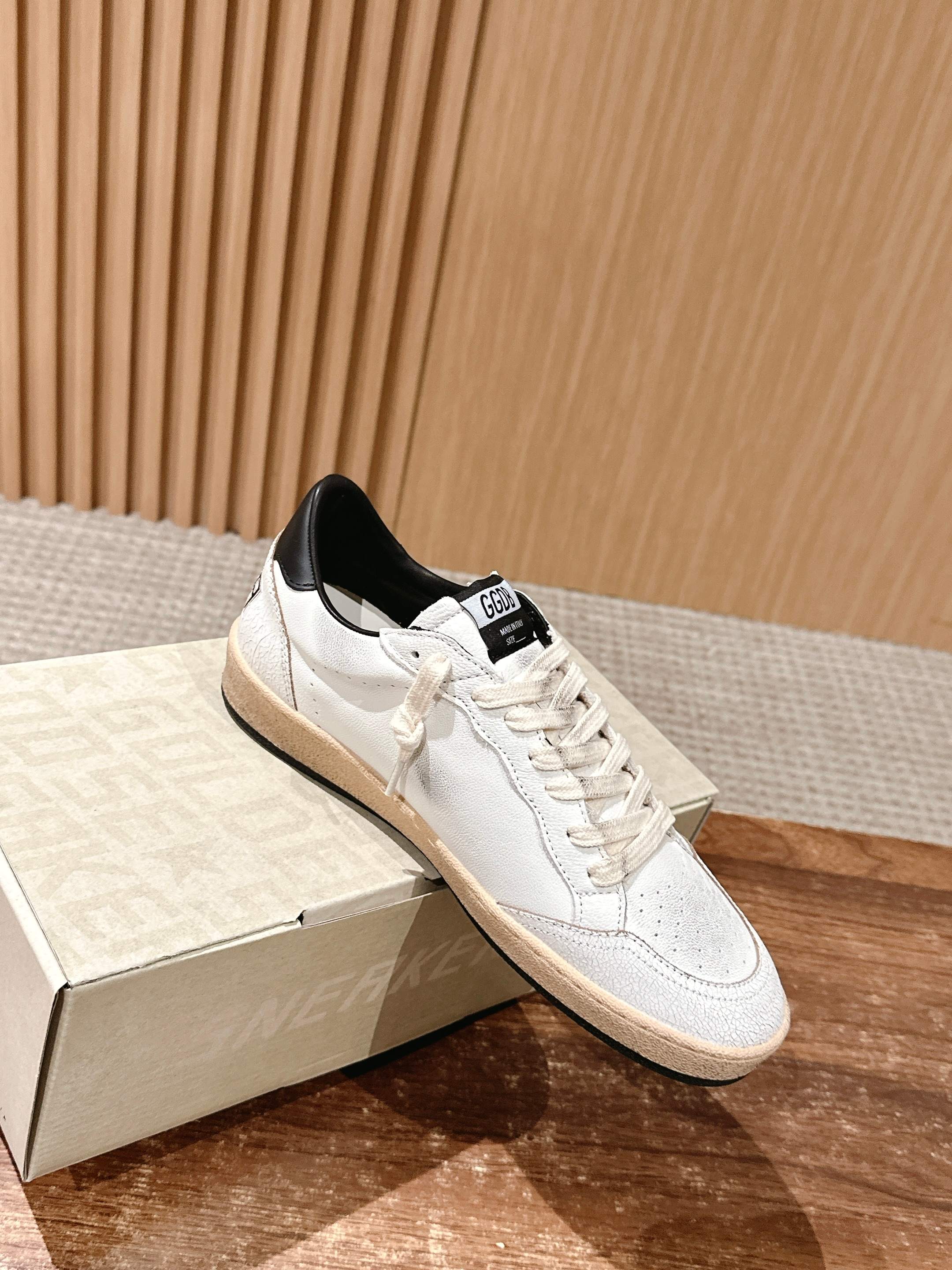 LuxluxHouse Best Quality Shoes Golden Goose