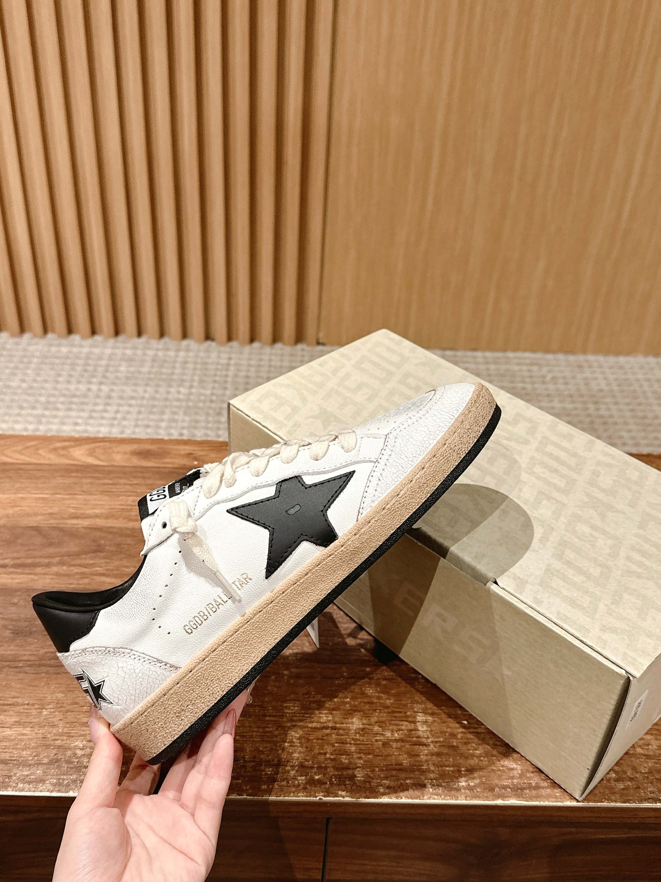 LuxluxHouse Best Quality Shoes Golden Goose
