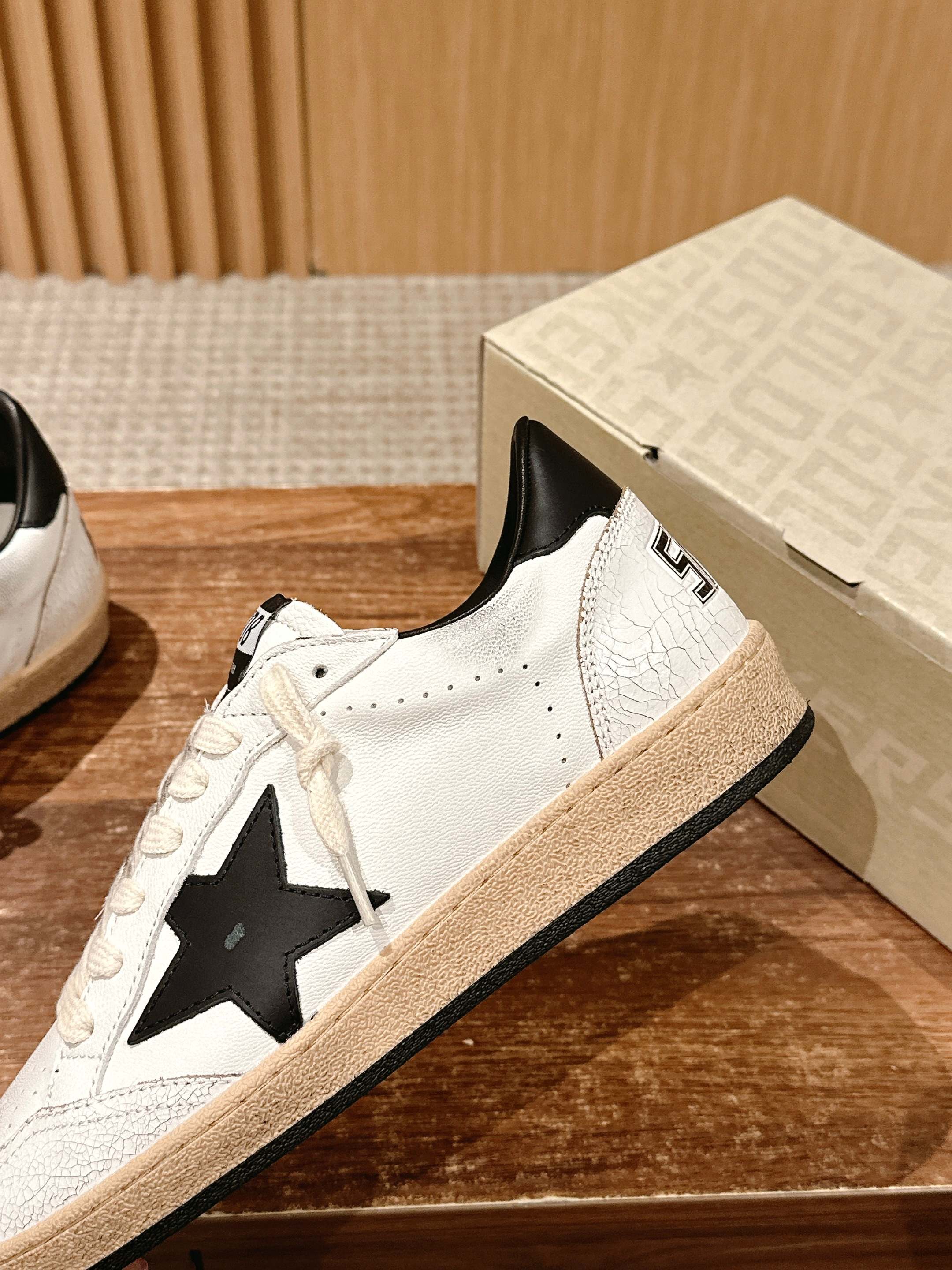 LuxluxHouse Best Quality Shoes Golden Goose