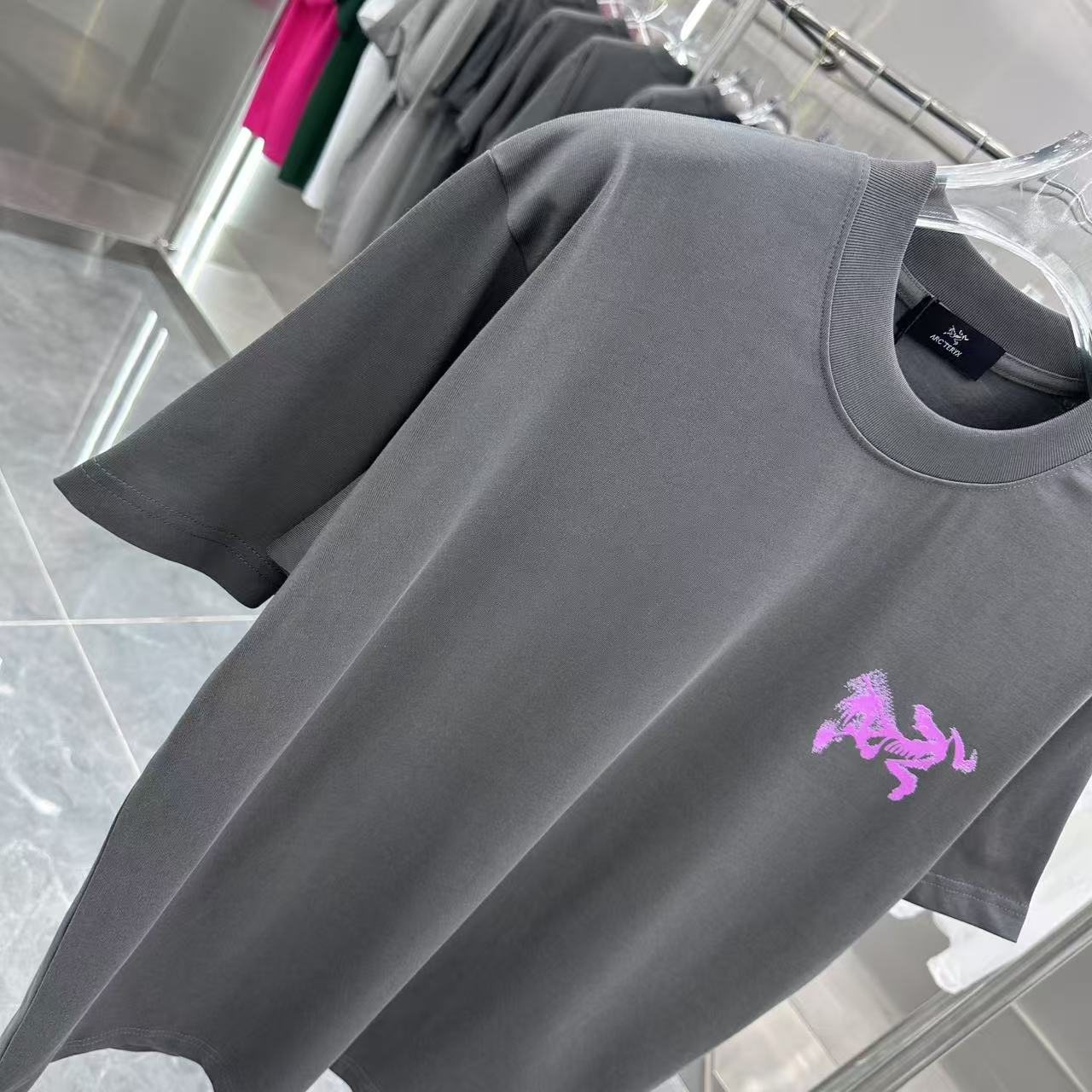 LuxluxHouse Best Quality Clothes T-shirt Arcteryx