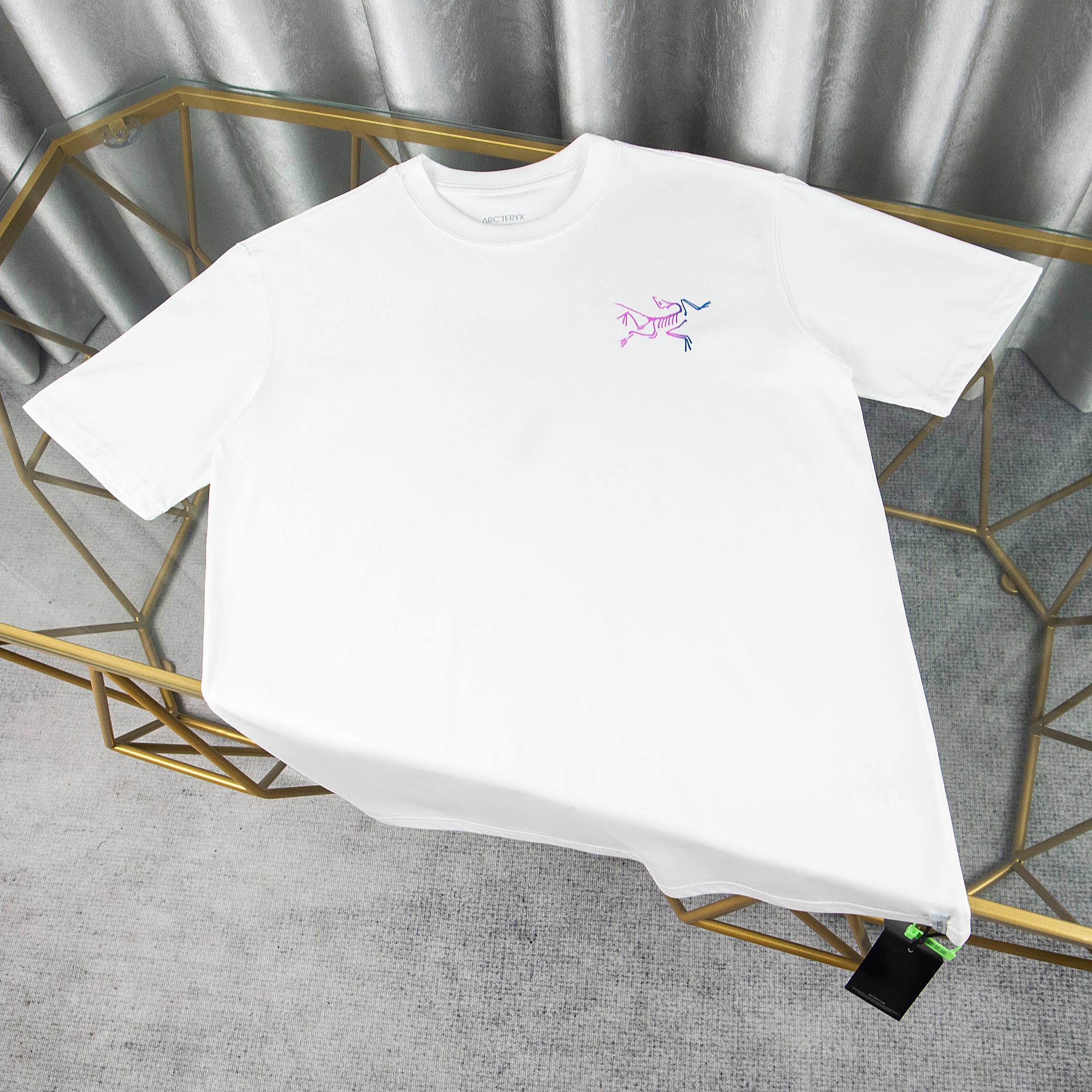 LuxluxHouse Best Quality Clothes T-shirt Arcteryx