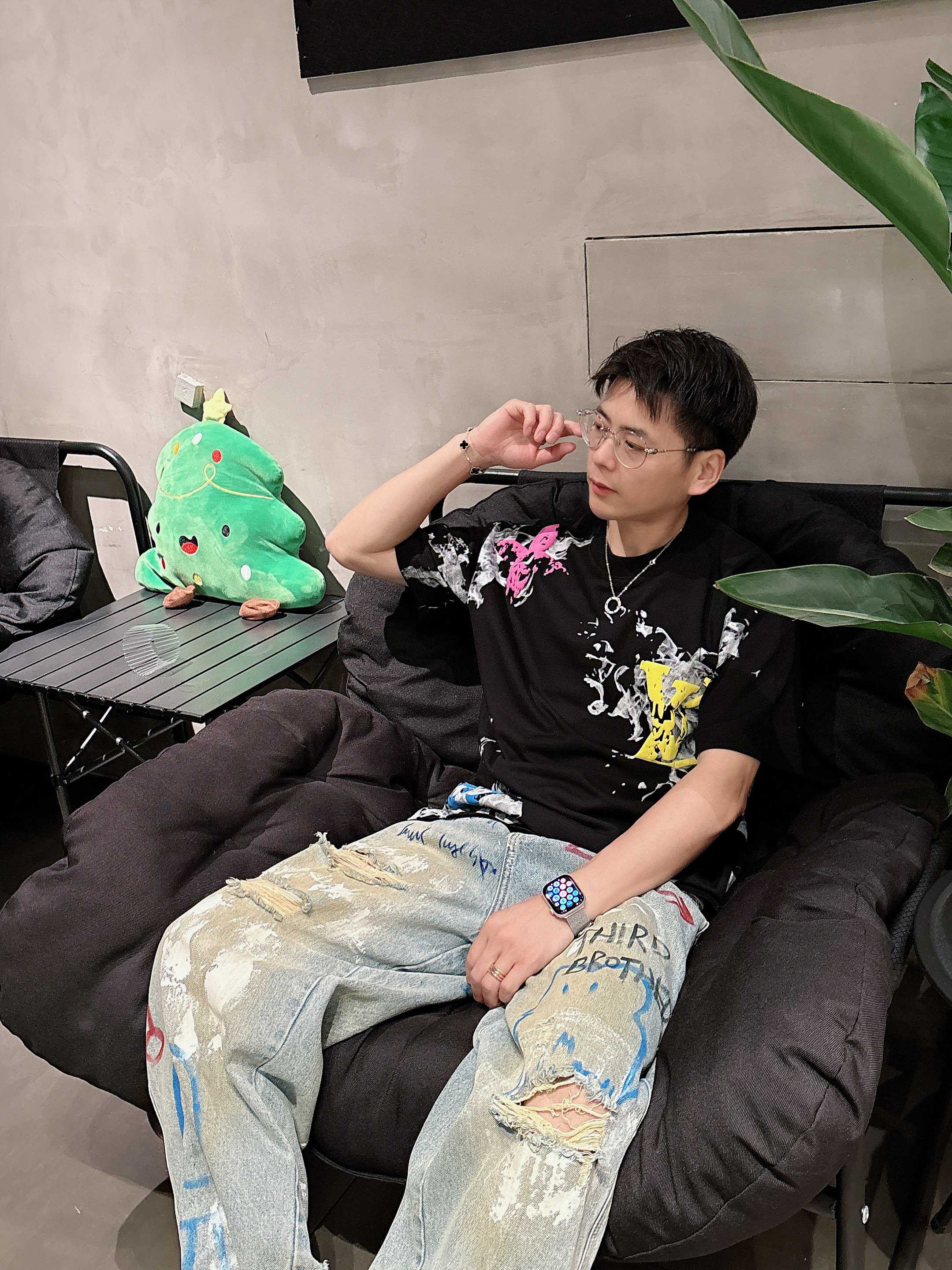 LuxluxHouse Best Quality Clothes T-shirt Louis Vuitton