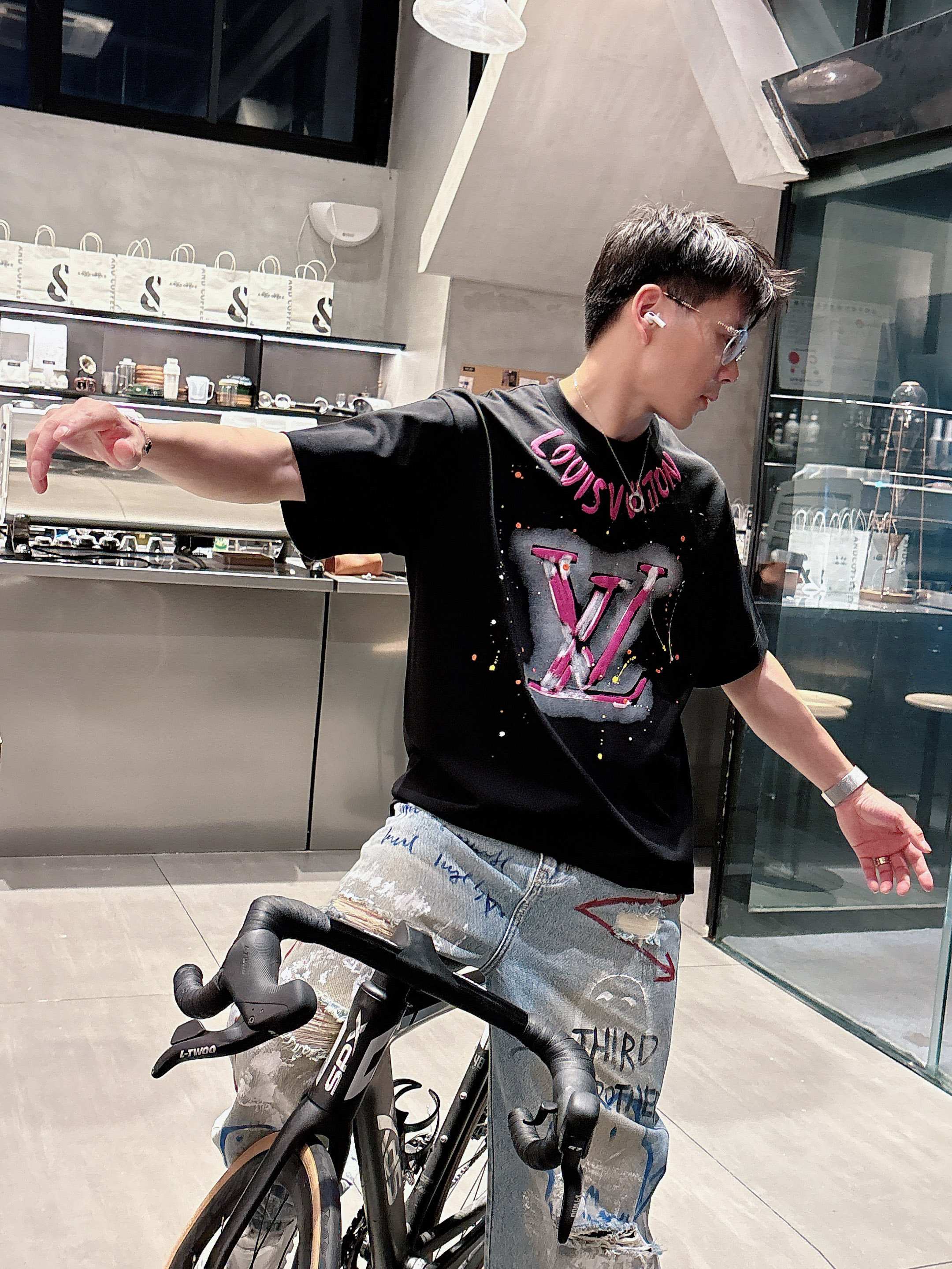 LuxluxHouse Best Quality Clothes T-shirt Louis Vuitton