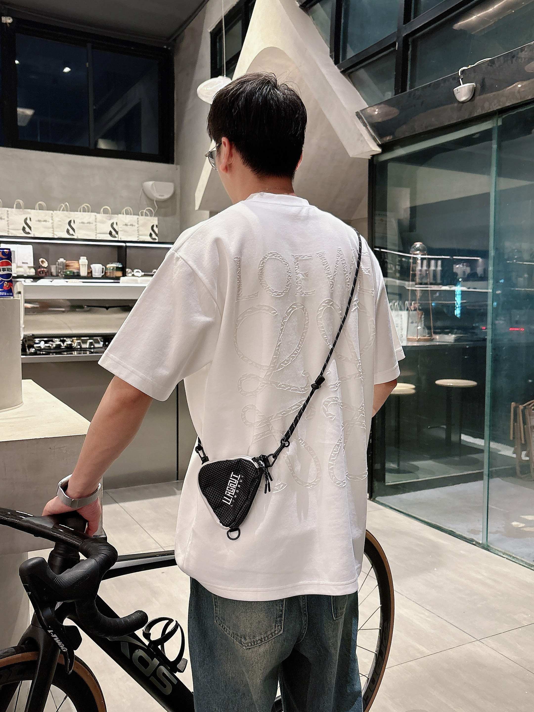 LuxluxHouse Best Quality Clothes T-shirt Loewe