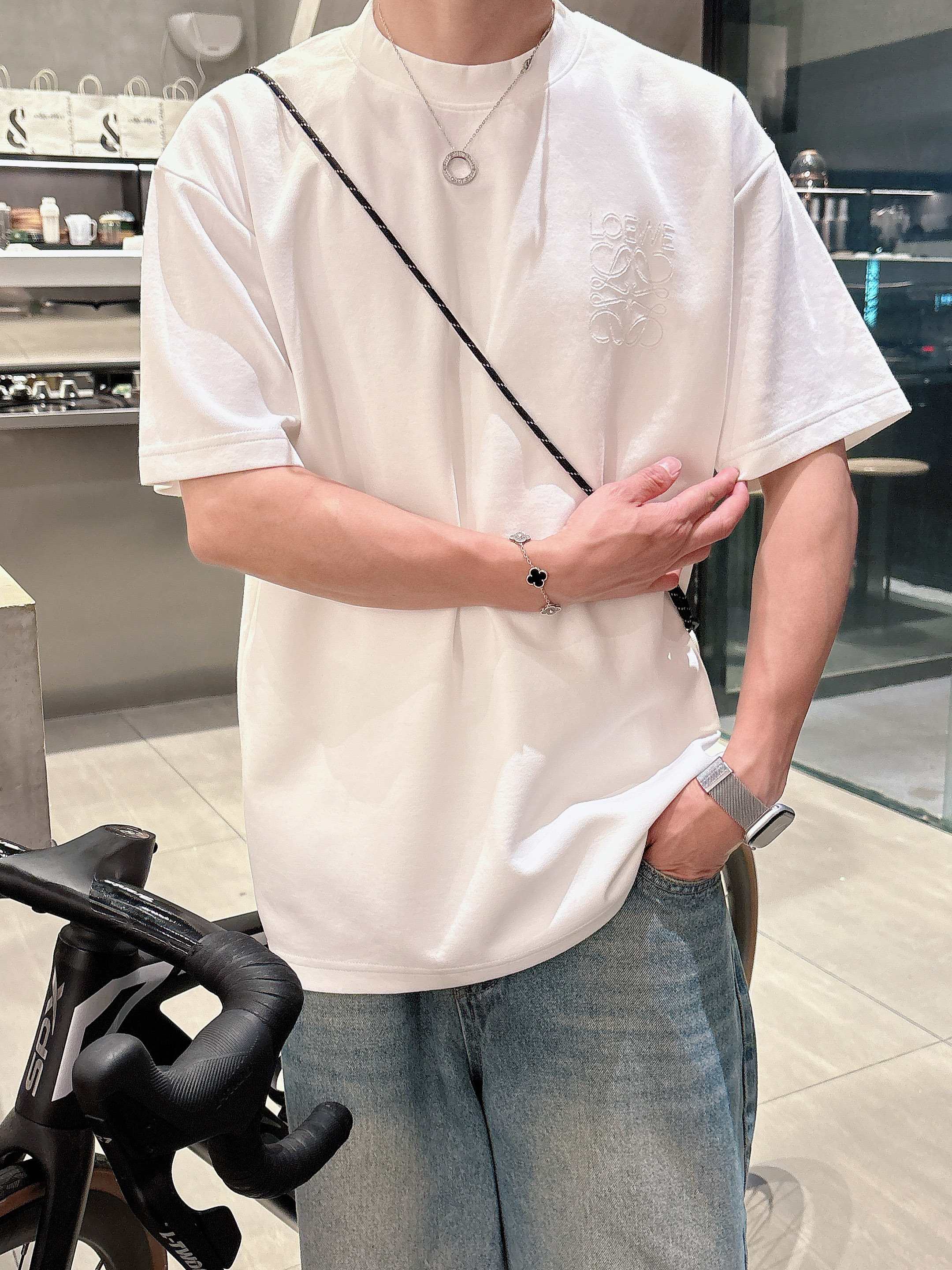 LuxluxHouse Best Quality Clothes T-shirt Loewe