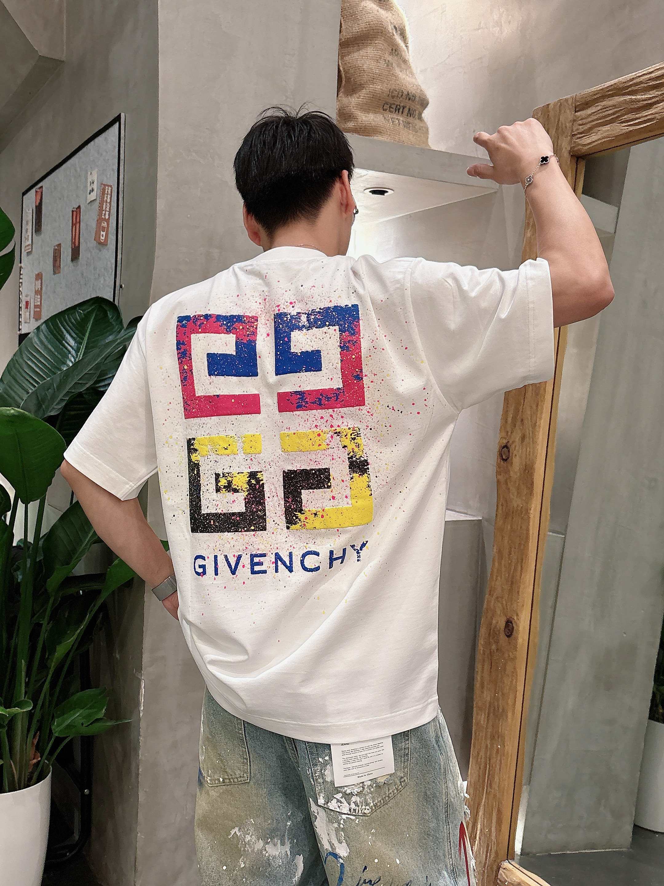 LuxluxHouse Best Quality Clothes Givenchy T-shirt