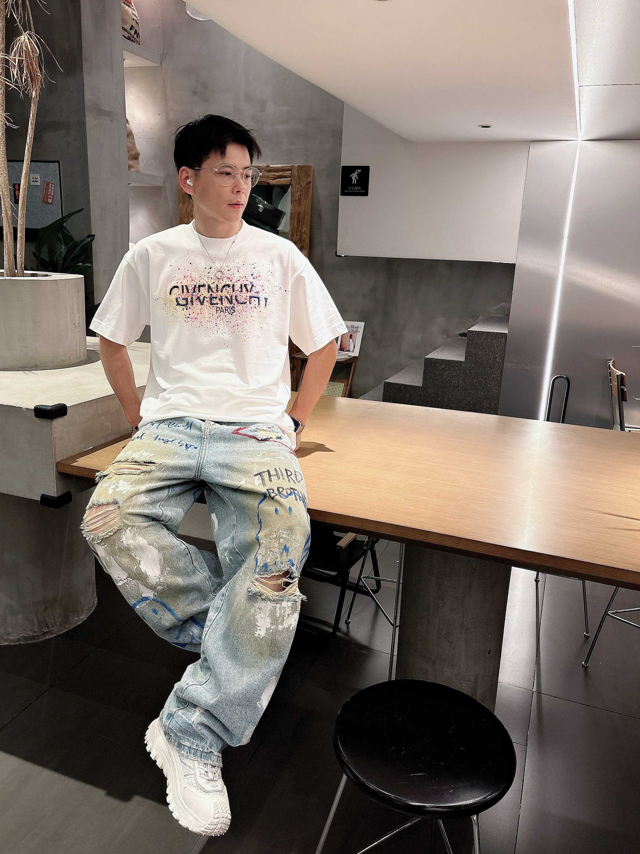 LuxluxHouse Best Quality Clothes Givenchy T-shirt