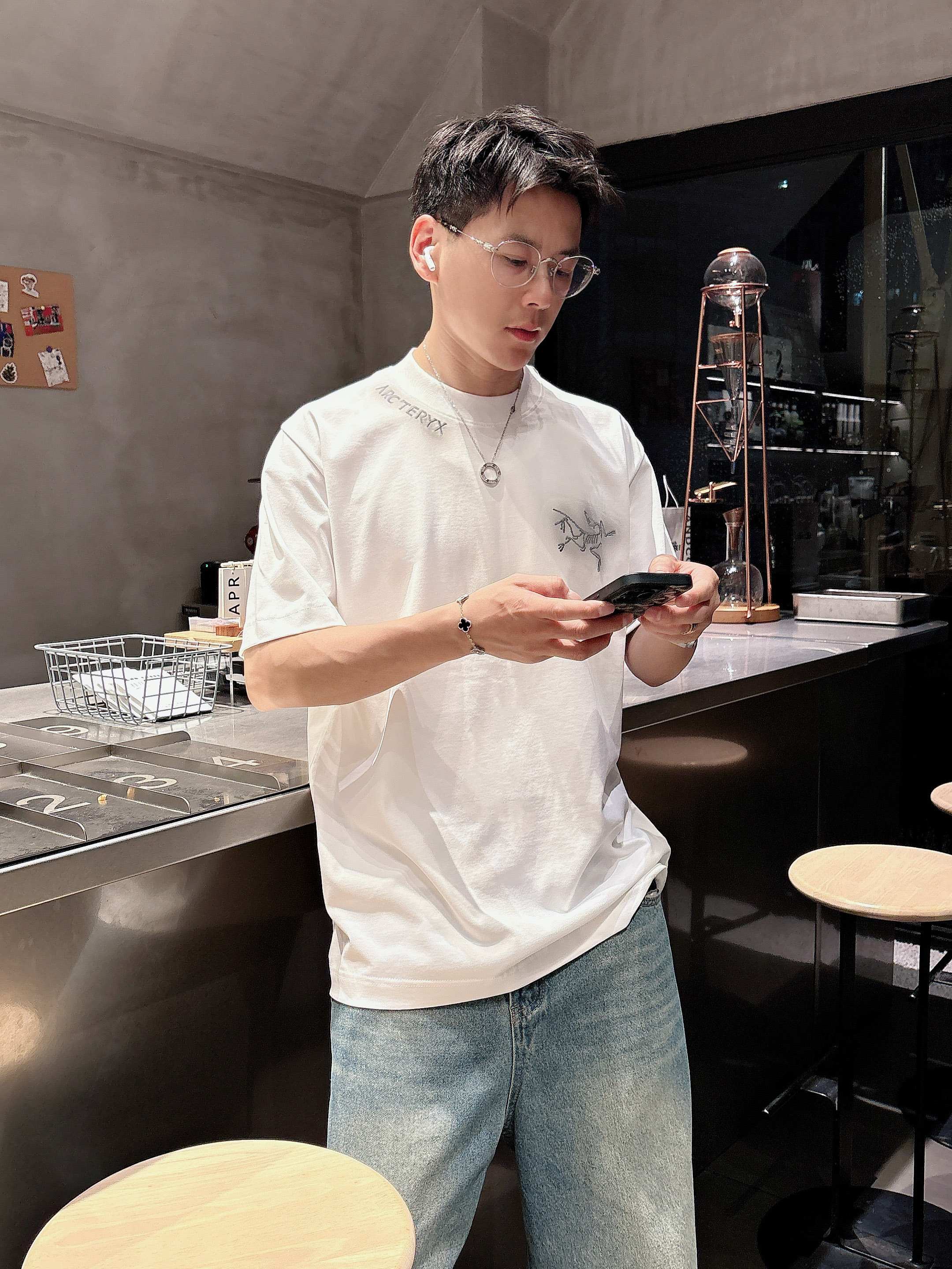 LuxluxHouse Best Quality Clothes T-shirt Arcteryx