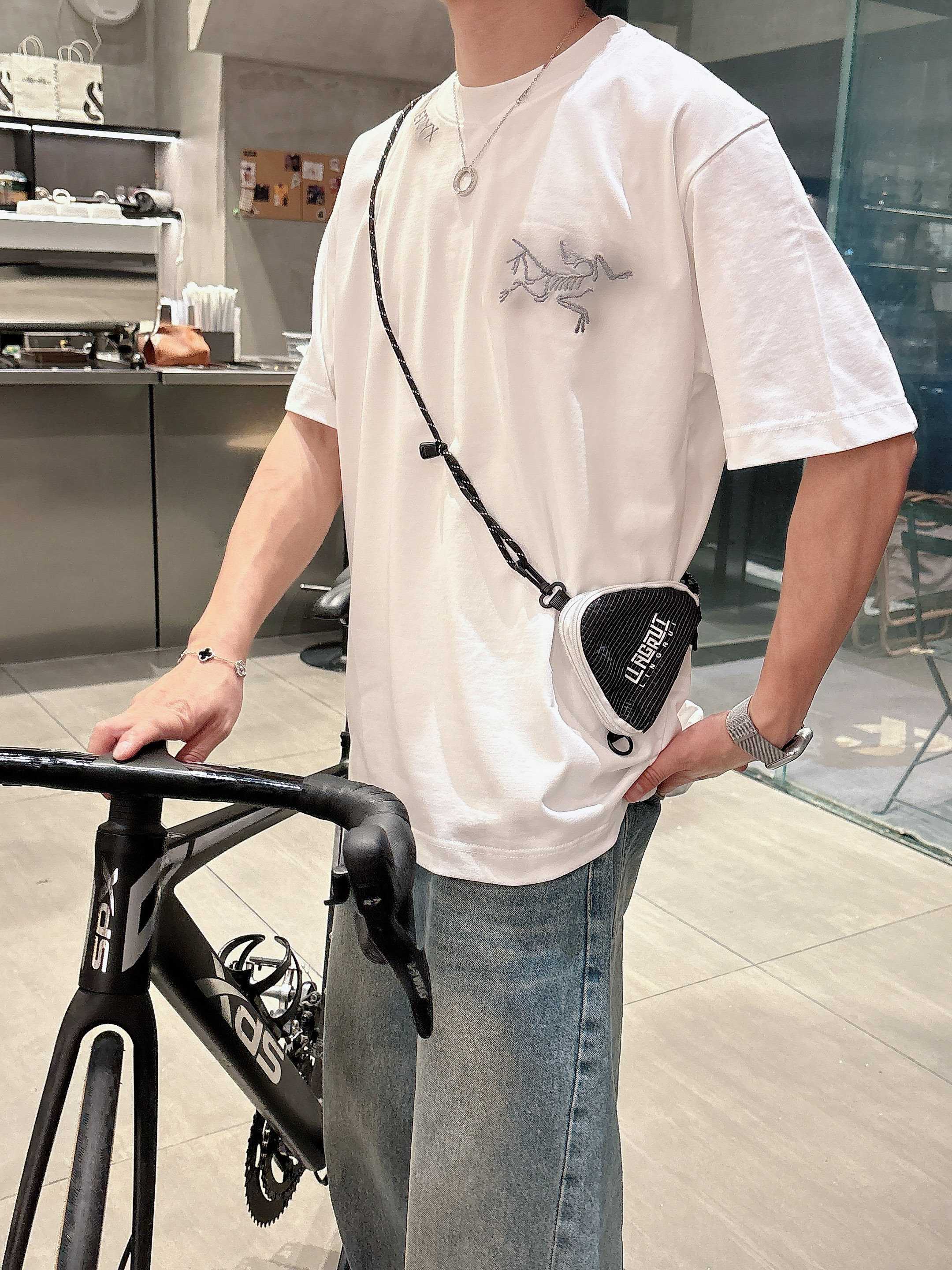 LuxluxHouse Best Quality Clothes T-shirt Arcteryx