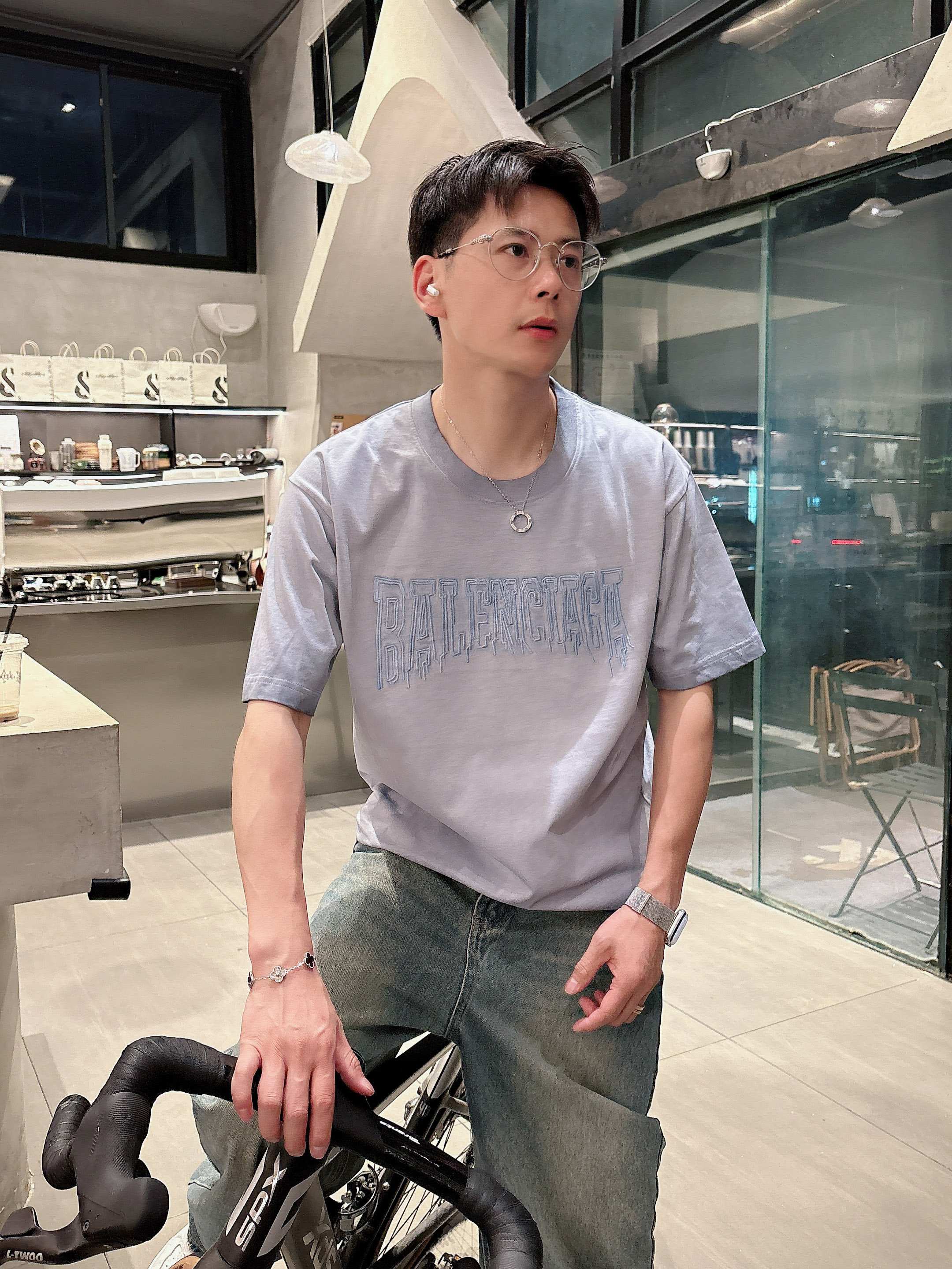 LuxluxHouse Best Quality Clothes Balenciaga T-shirt