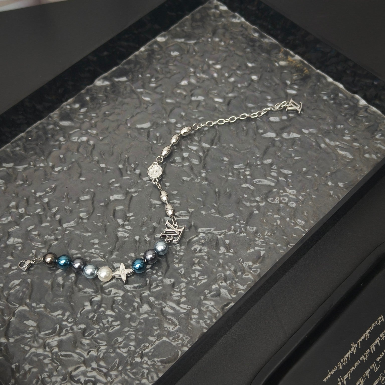 LuxluxHouse Best Quality Accessories Necklace Bracelet Louis Vuitton