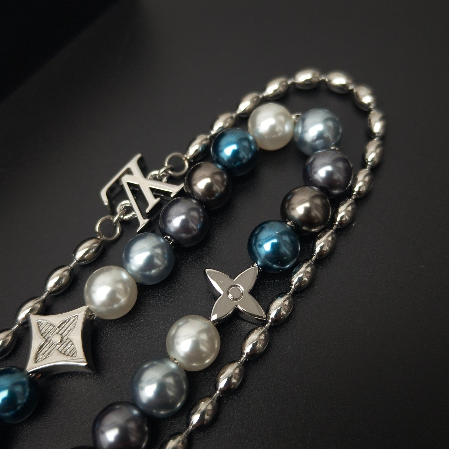 LuxluxHouse Best Quality Accessories Necklace Bracelet Louis Vuitton
