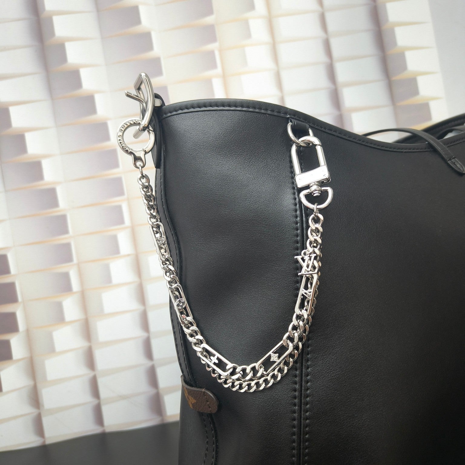 LuxluxHouse Best Quality Accessories Louis Vuitton Keychain