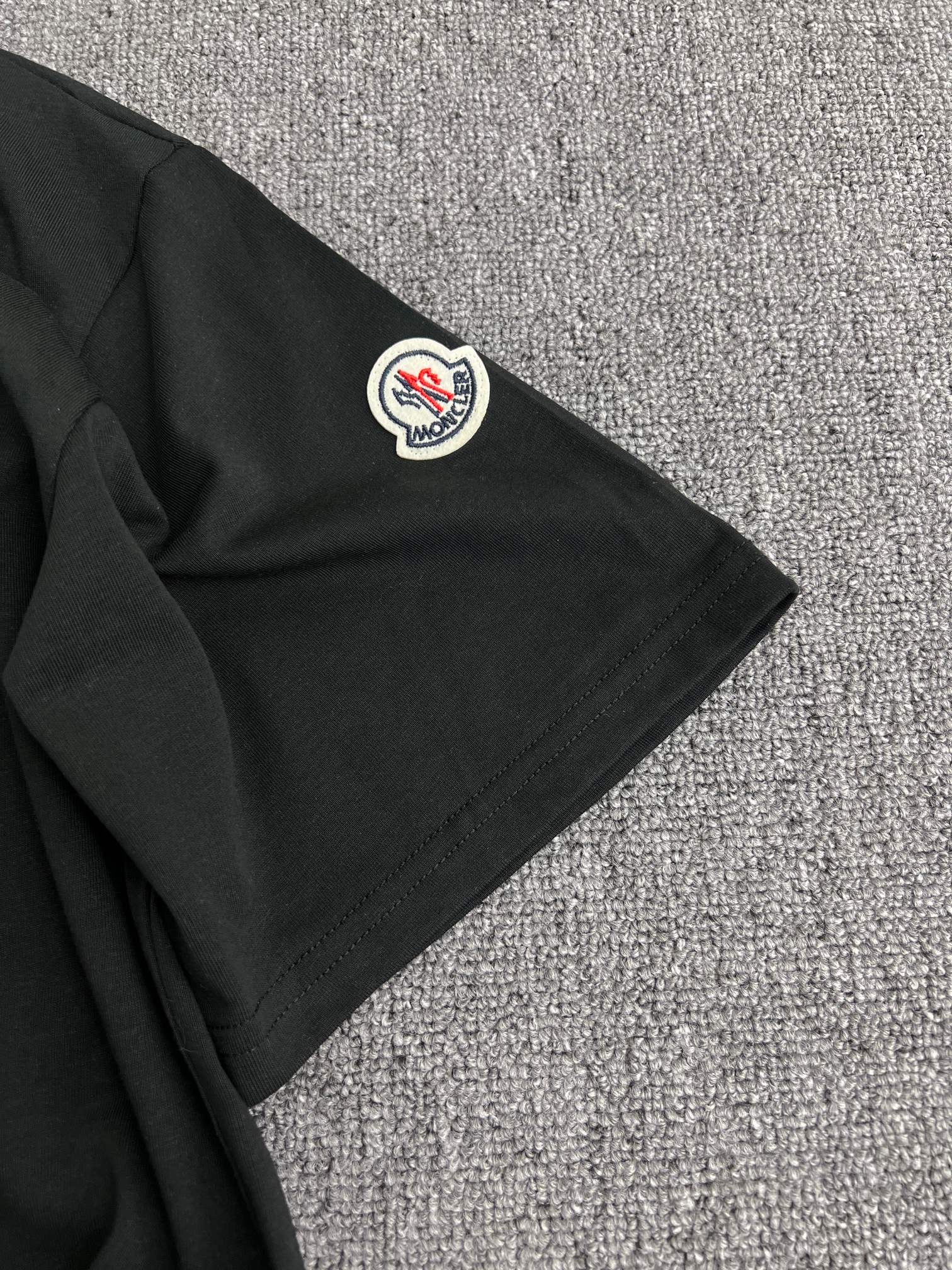 LuxluxHouse Best Quality Clothes T-shirt Moncler
