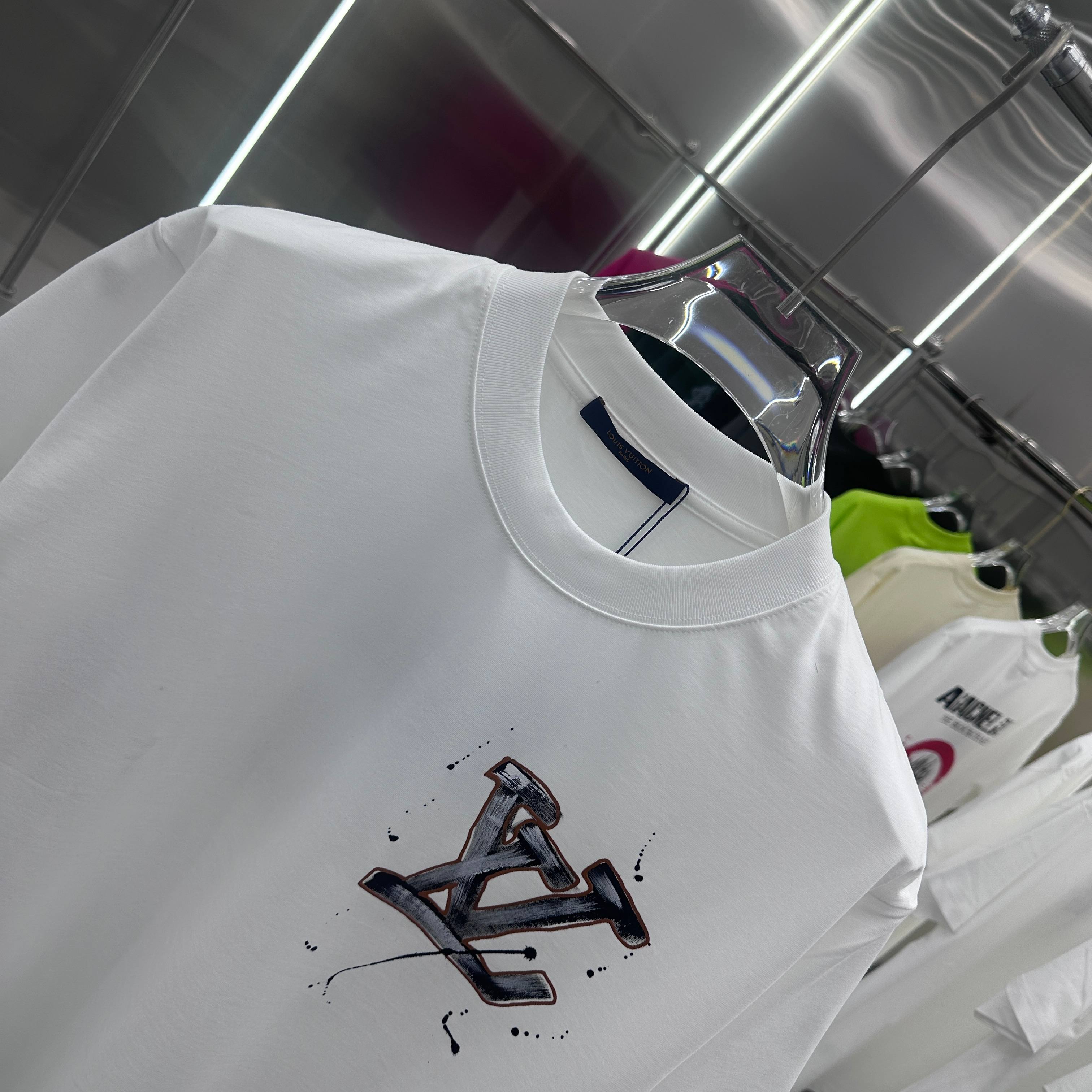 LuxluxHouse Best Quality Clothes T-shirt Louis Vuitton