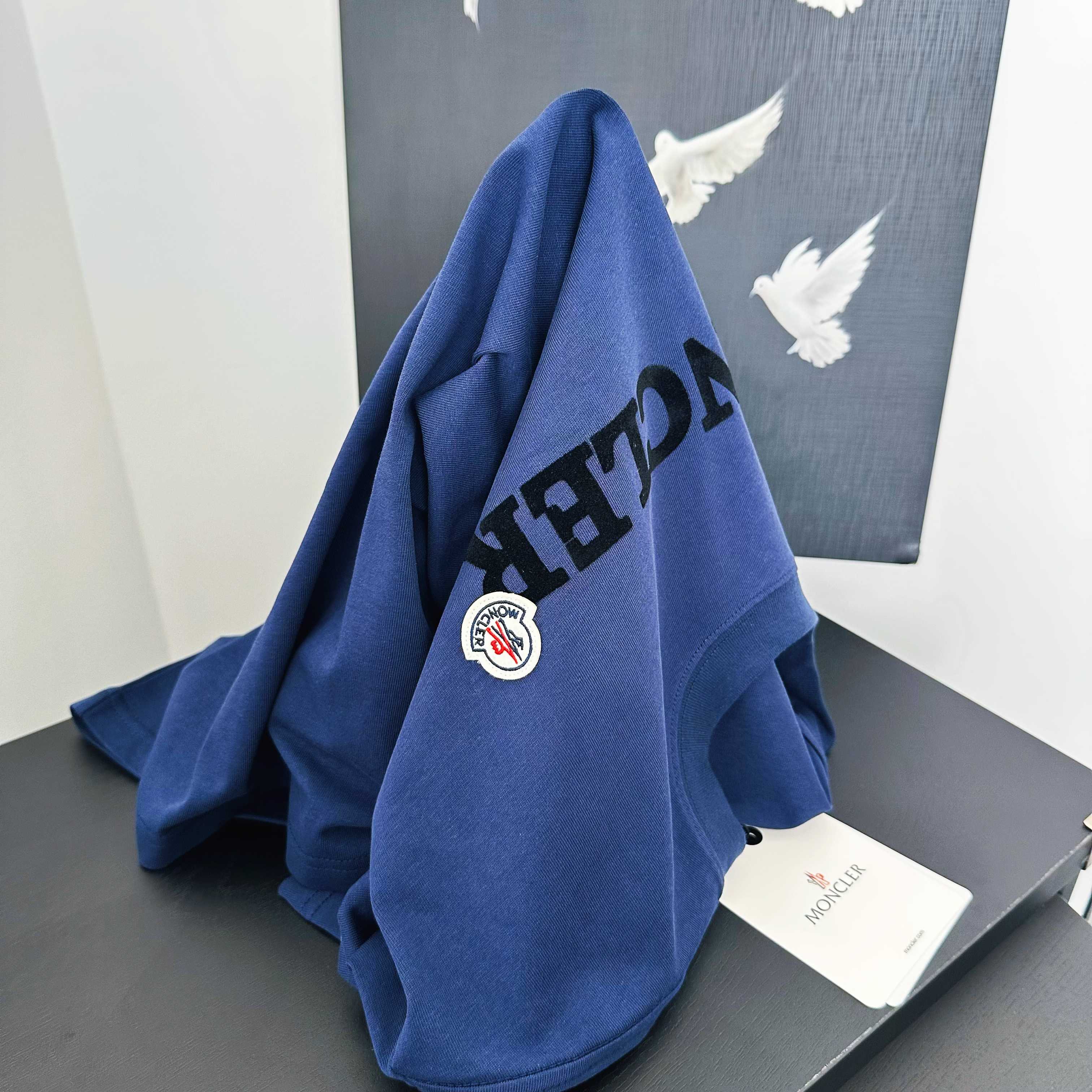 LuxluxHouse Best Quality Clothes T-shirt Moncler