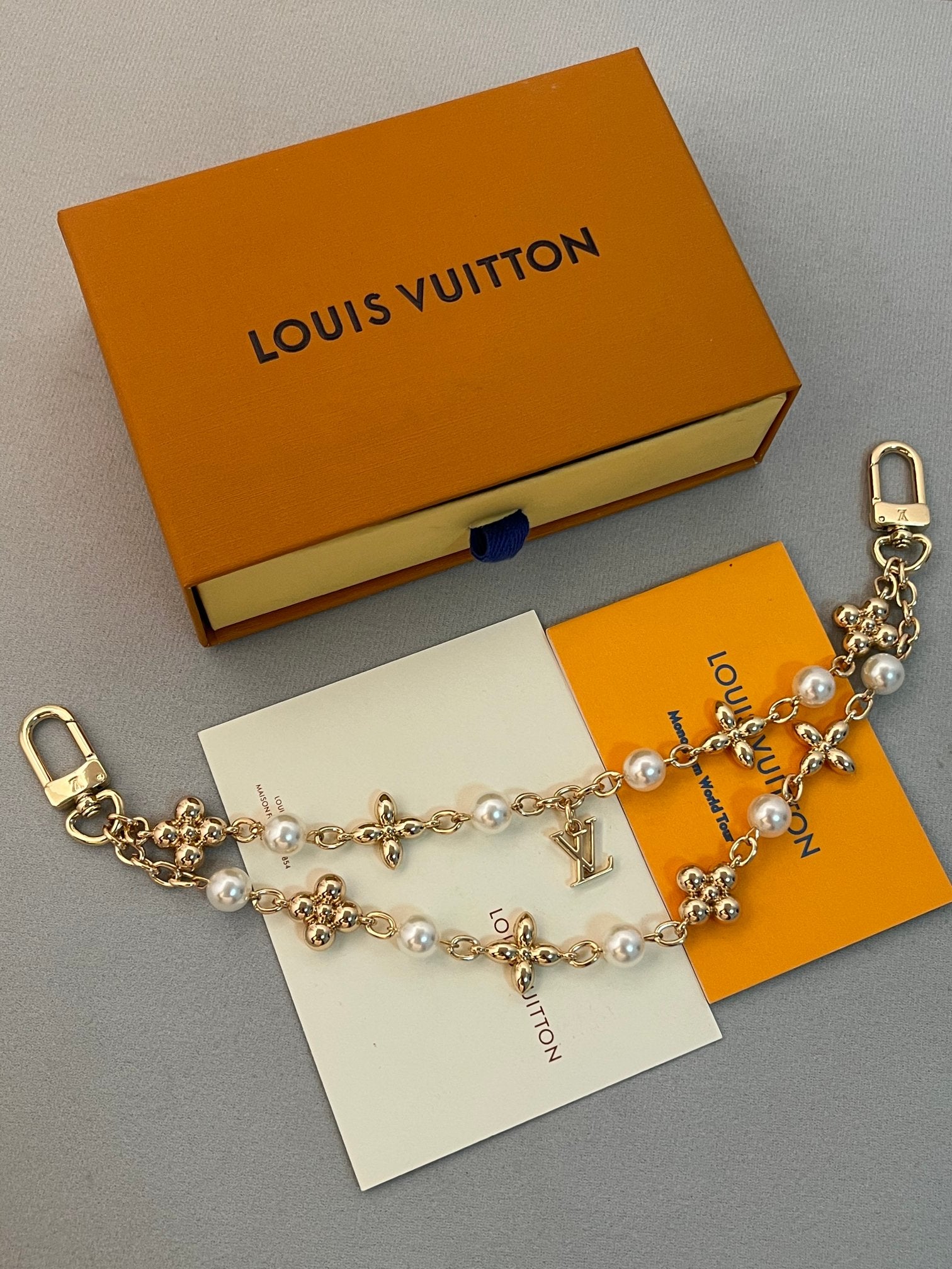 LuxluxHouse Best Quality Accessories Louis Vuitton Keychain