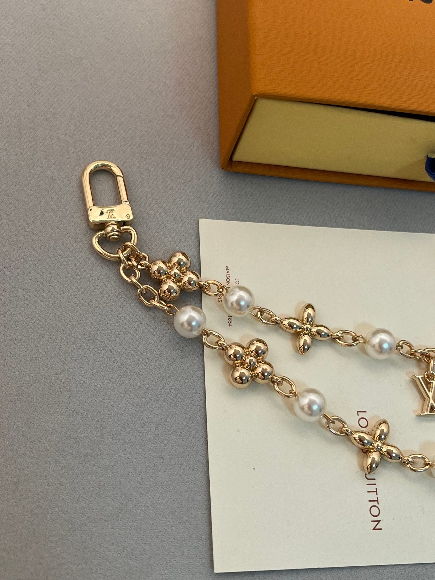 LuxluxHouse Best Quality Accessories Louis Vuitton Keychain