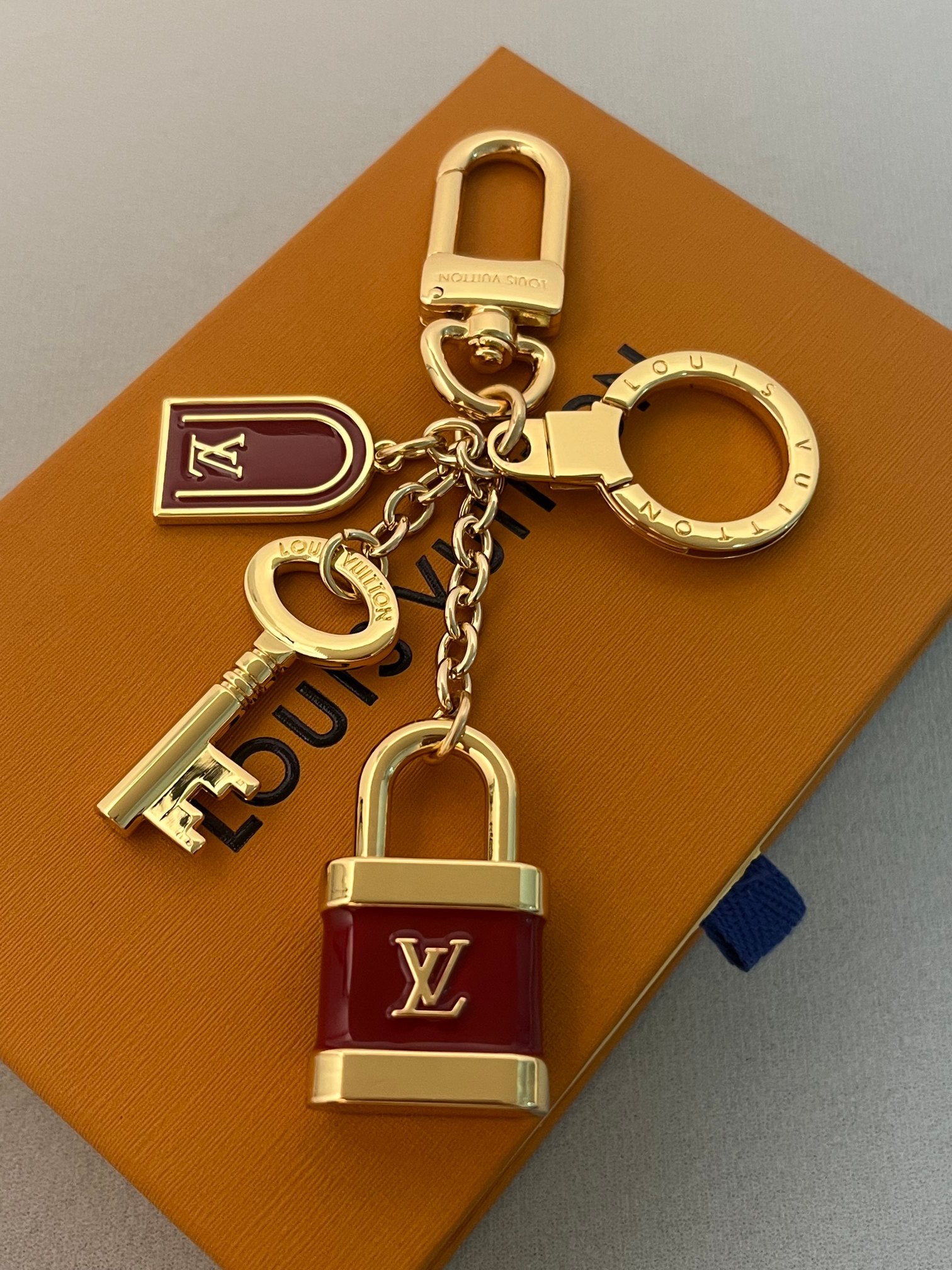 LuxluxHouse Best Quality Accessories Keychain Louis Vuitton
