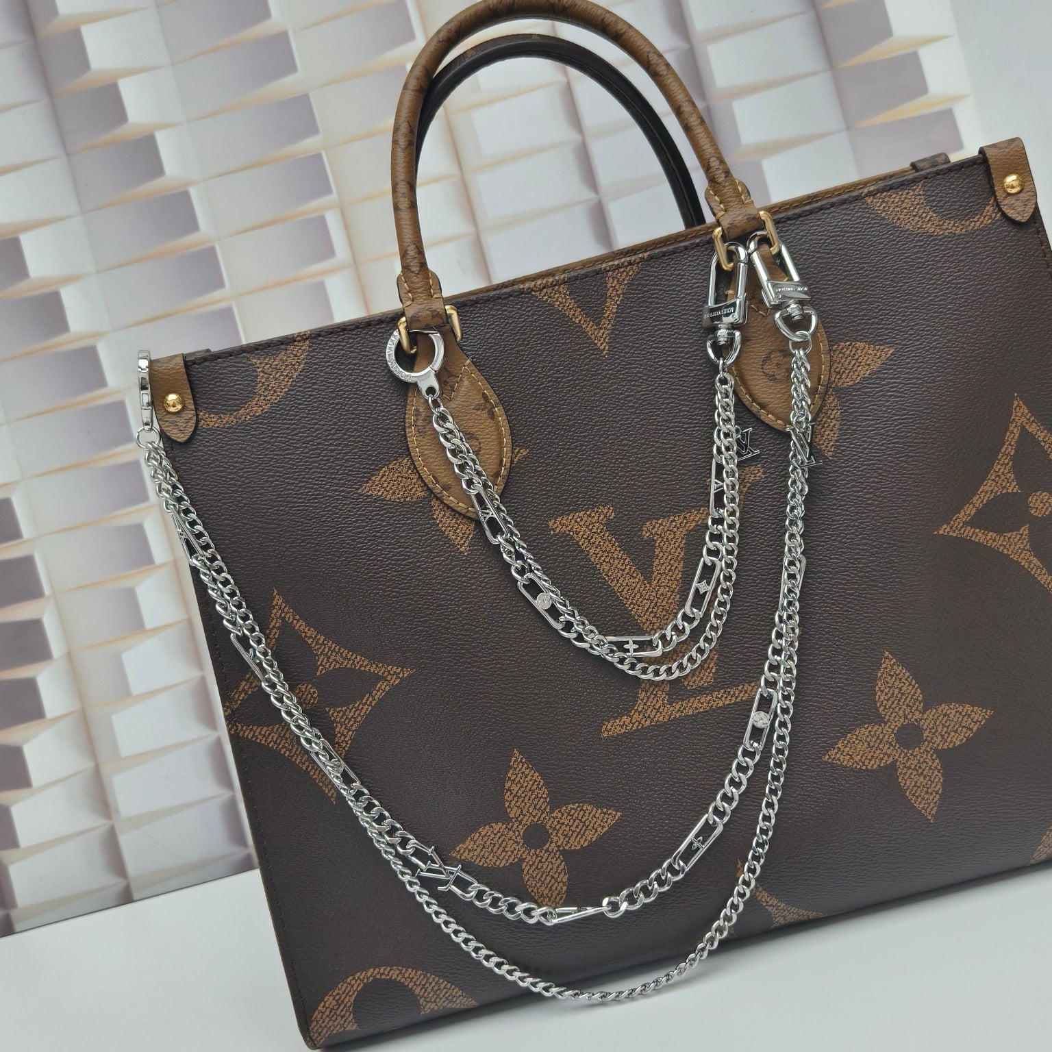 LuxluxHouse Best Quality Accessories Louis Vuitton Keychain