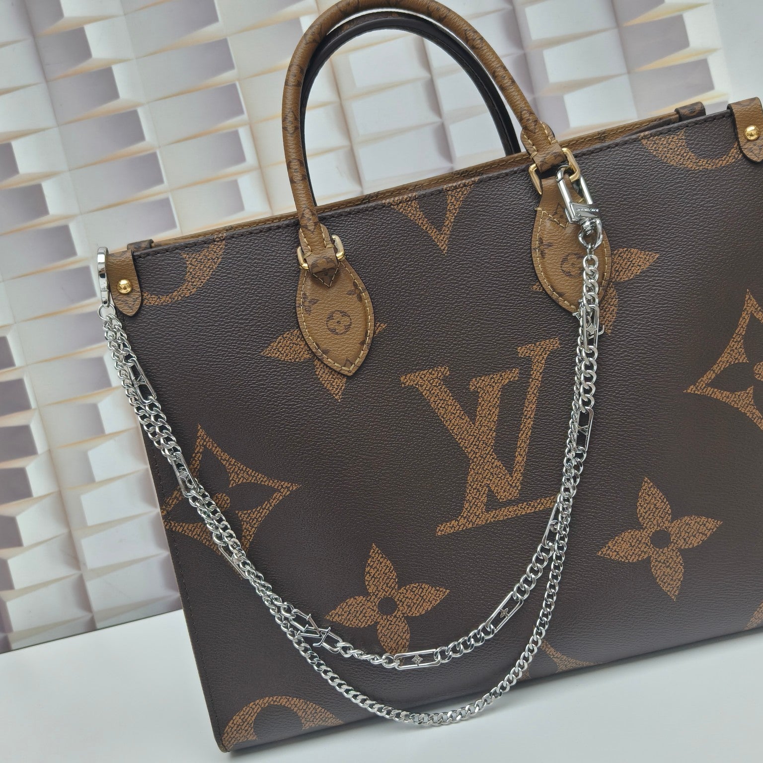 LuxluxHouse Best Quality Accessories Louis Vuitton Keychain