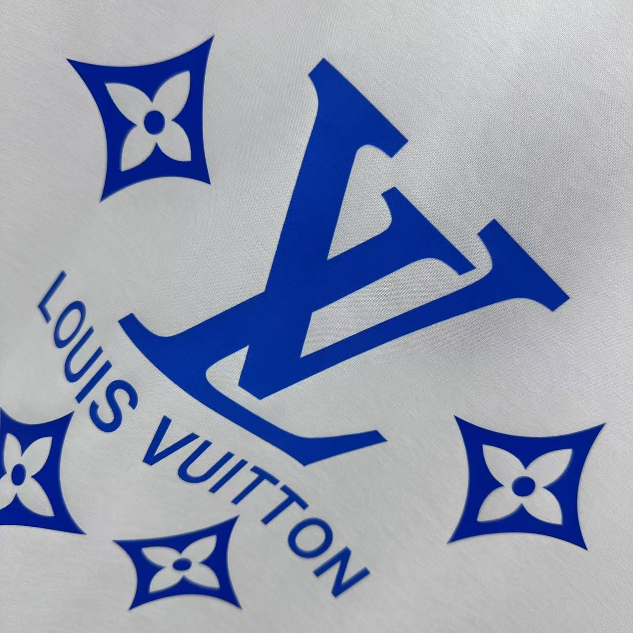 LuxluxHouse Best Quality Clothes T-shirt Louis Vuitton