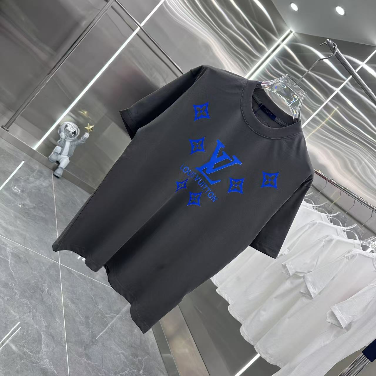 LuxluxHouse Best Quality Clothes T-shirt Louis Vuitton