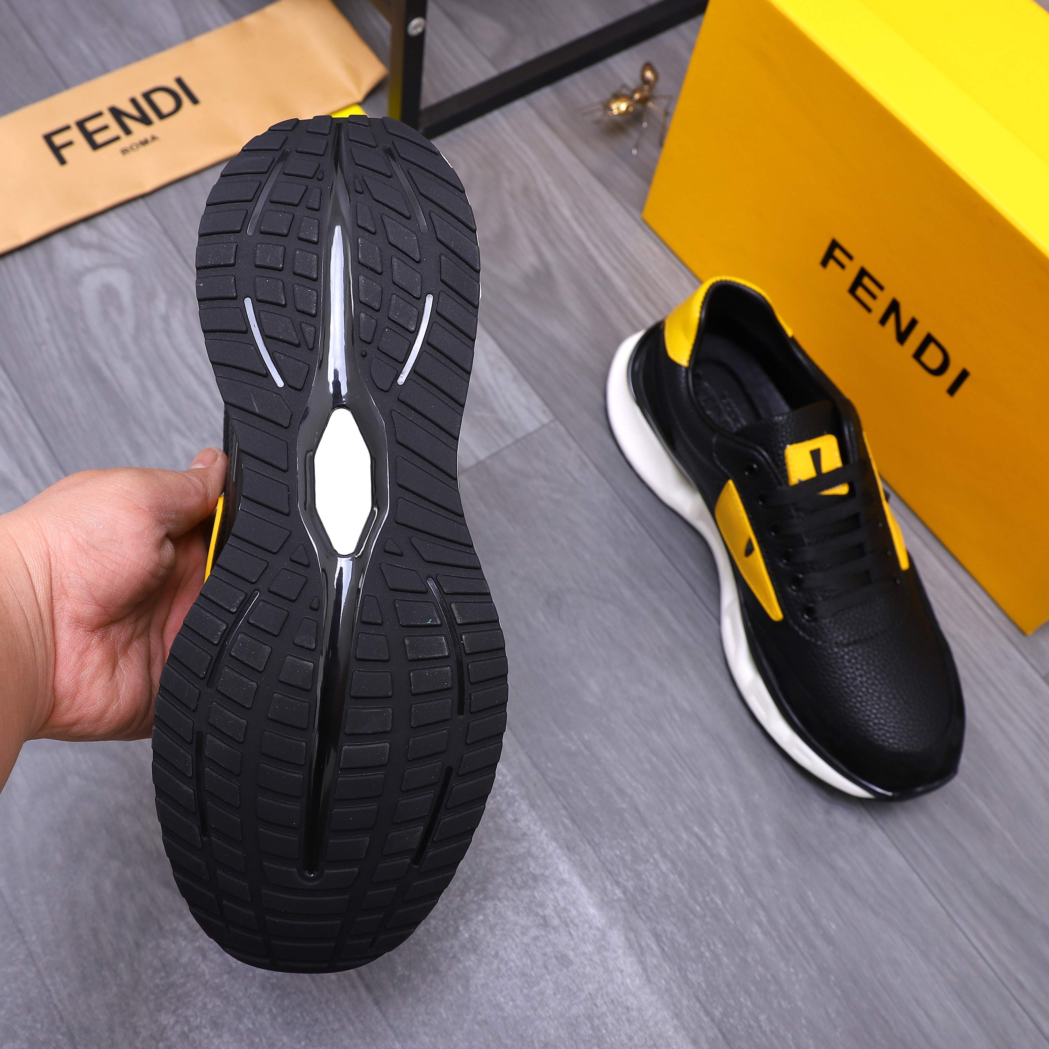 LuxluxHouse Best Quality Shoes Fendi