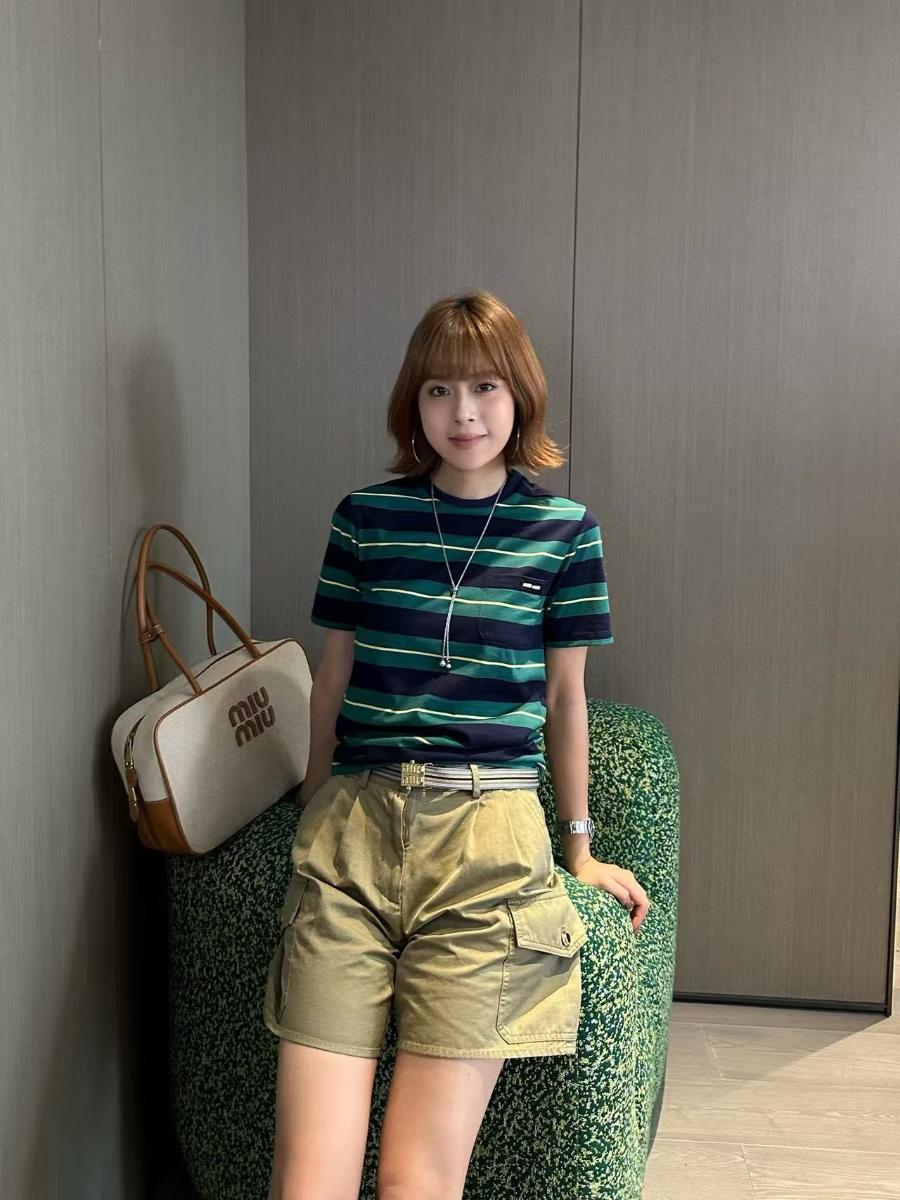 LuxluxHouse Best Quality Clothes Miu Miu T-shirt