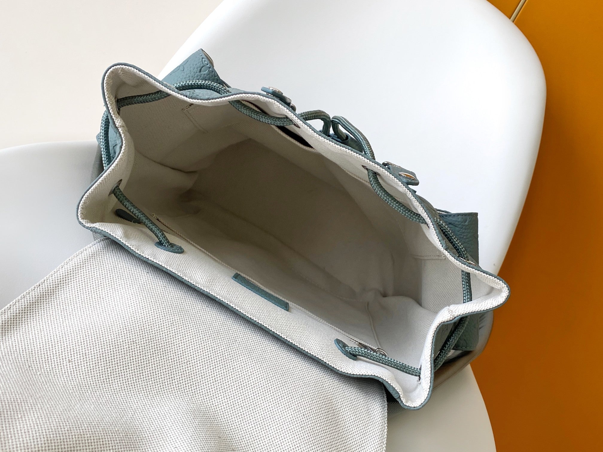 LuxluxHouse Best Quality Bags Louis Vuitton Men