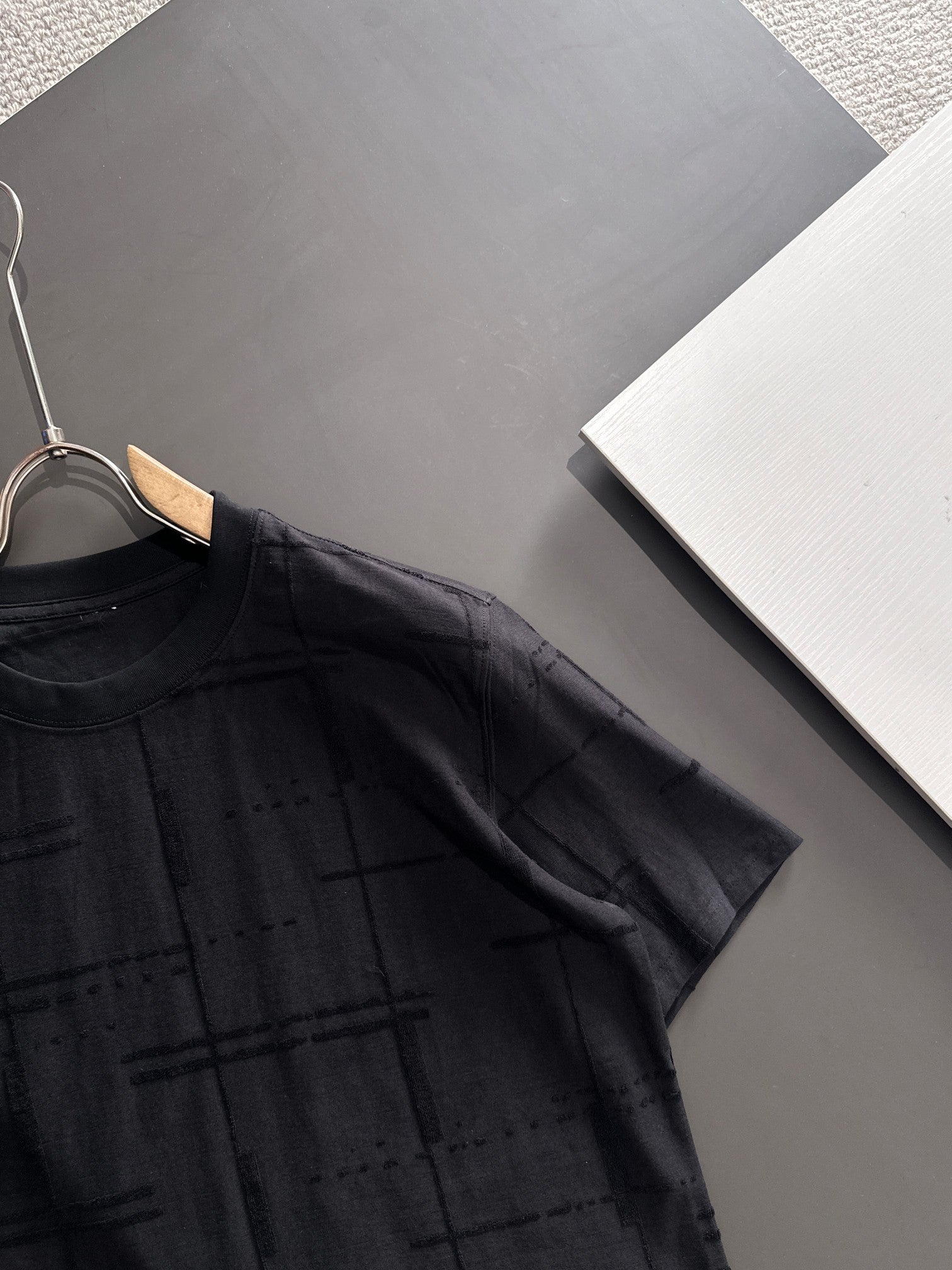 LuxluxHouse Best Quality Clothes T-shirt Loewe