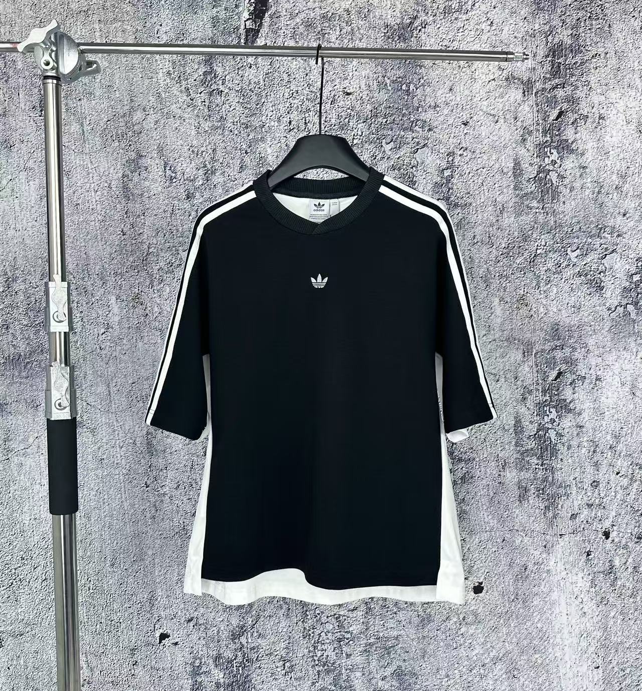 LuxluxHouse Best Quality Clothes Adidas T-shirt