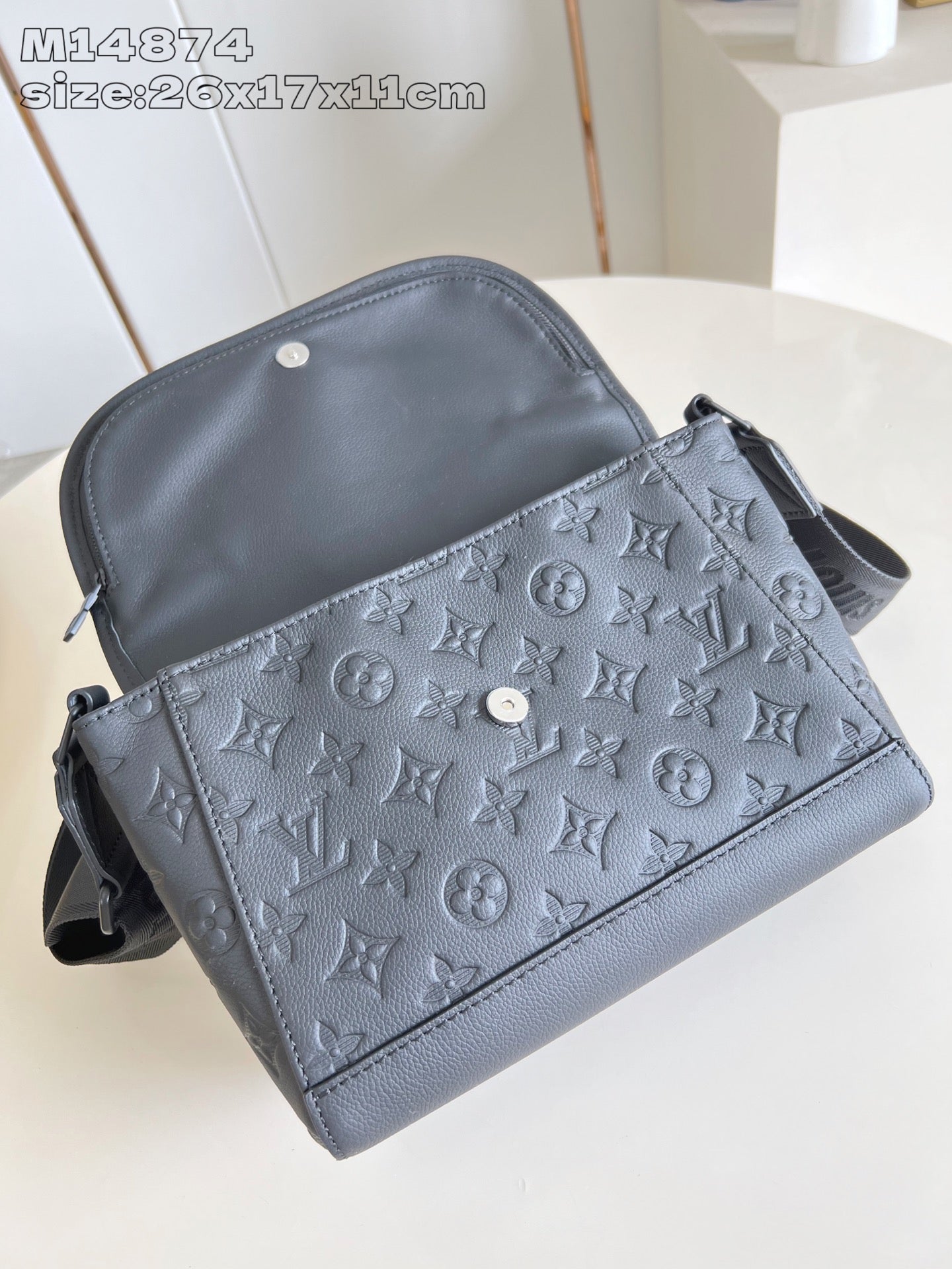 LuxluxHouse Best Quality Bags Louis Vuitton Men