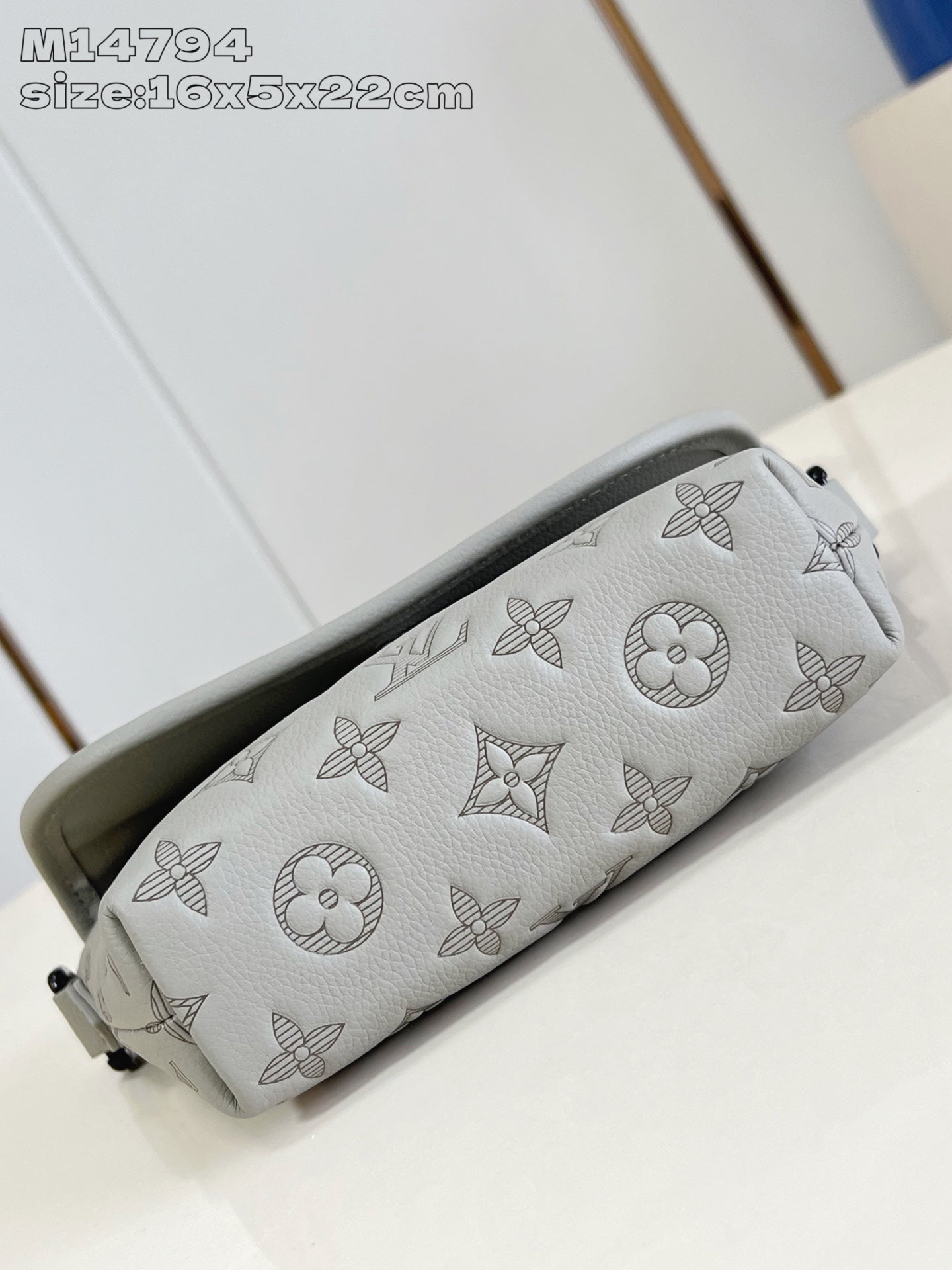 LuxluxHouse Best Quality Bags Louis Vuitton Men