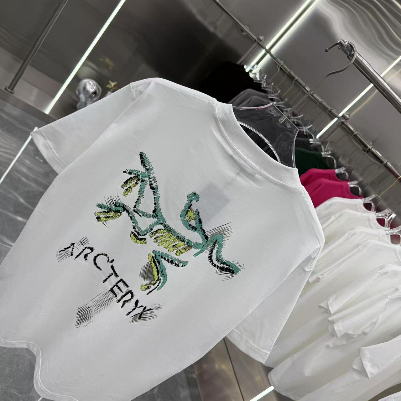 LuxluxHouse Best Quality Clothes T-shirt Arcteryx