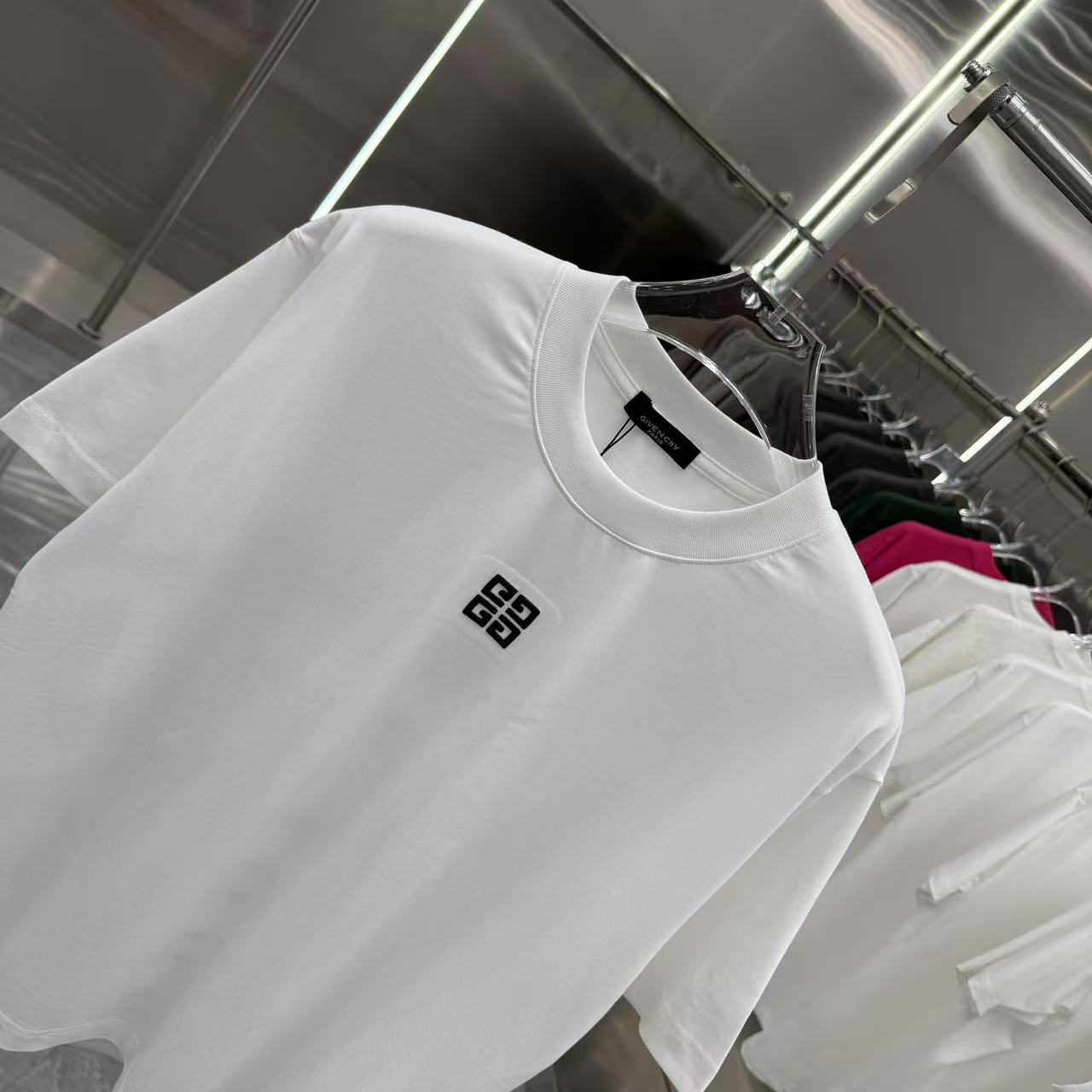 LuxluxHouse Best Quality Clothes Givenchy T-shirt