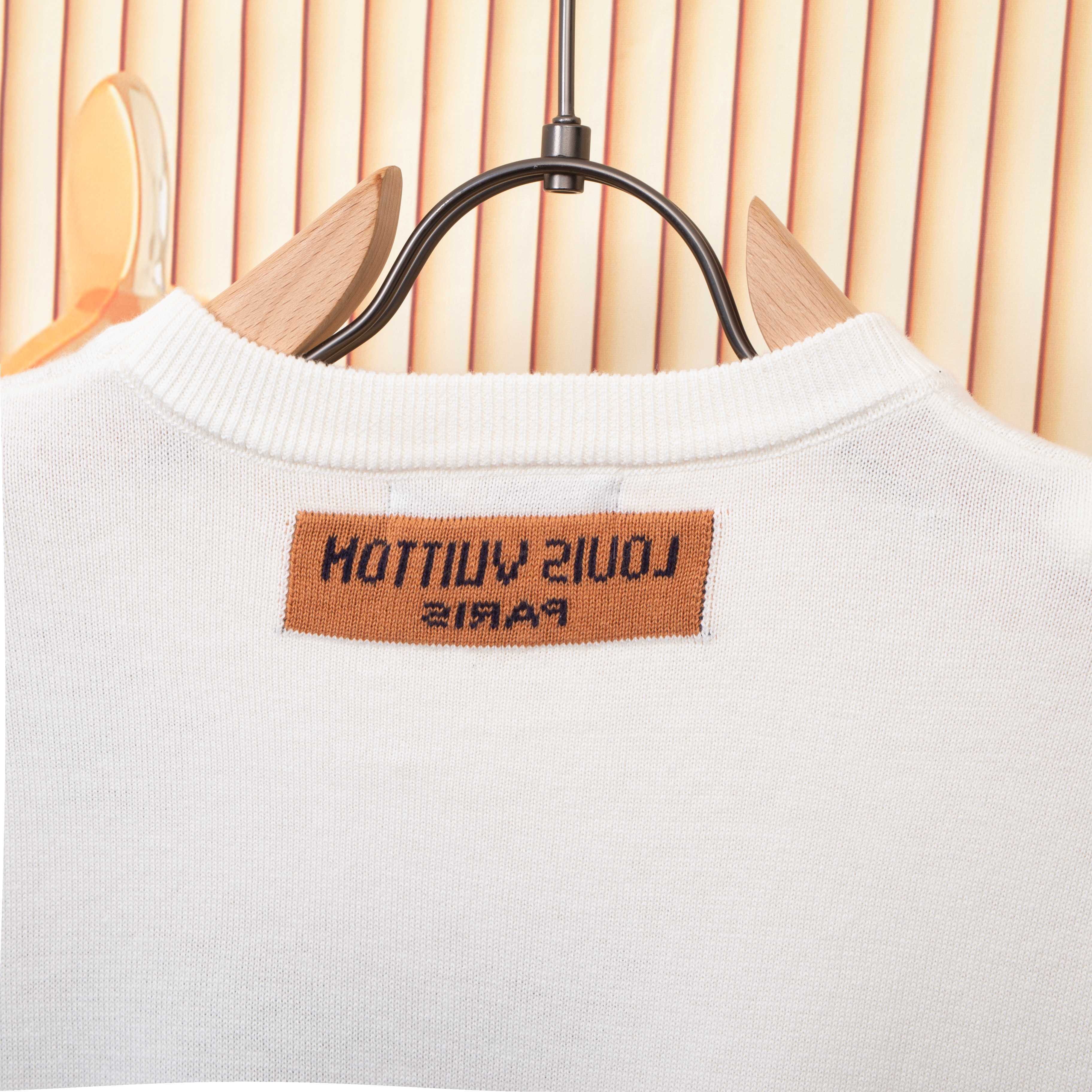 LuxluxHouse Best Quality Clothes T-shirt Louis Vuitton