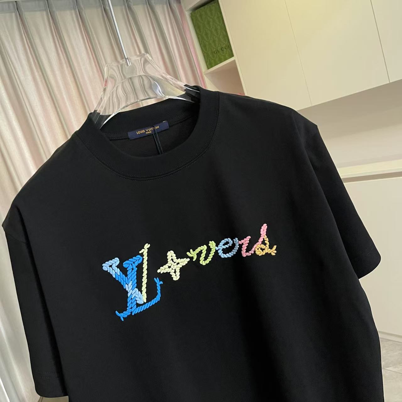 LuxluxHouse Best Quality Clothes T-shirt Louis Vuitton