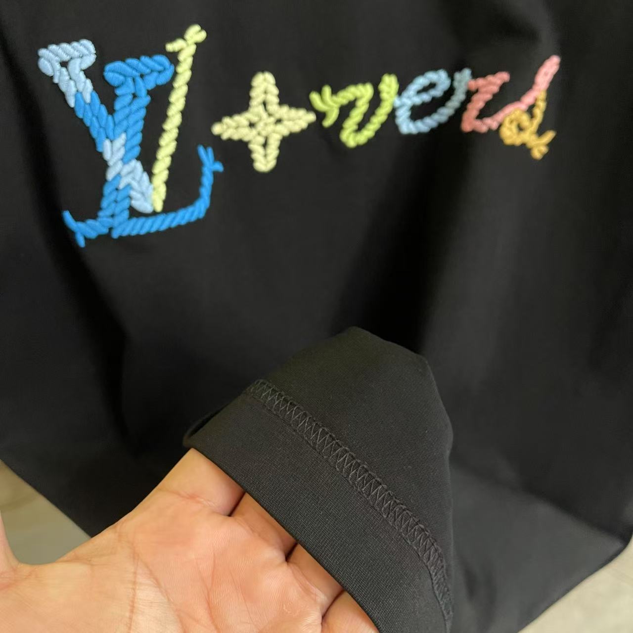 LuxluxHouse Best Quality Clothes T-shirt Louis Vuitton