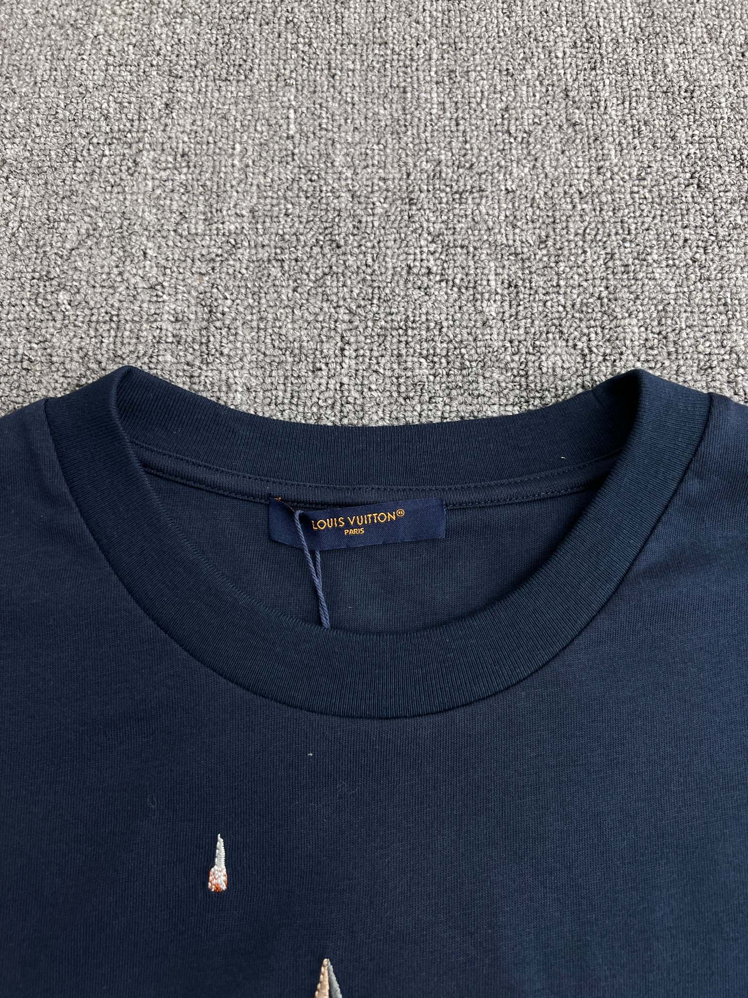 LuxluxHouse Best Quality Clothes T-shirt Louis Vuitton