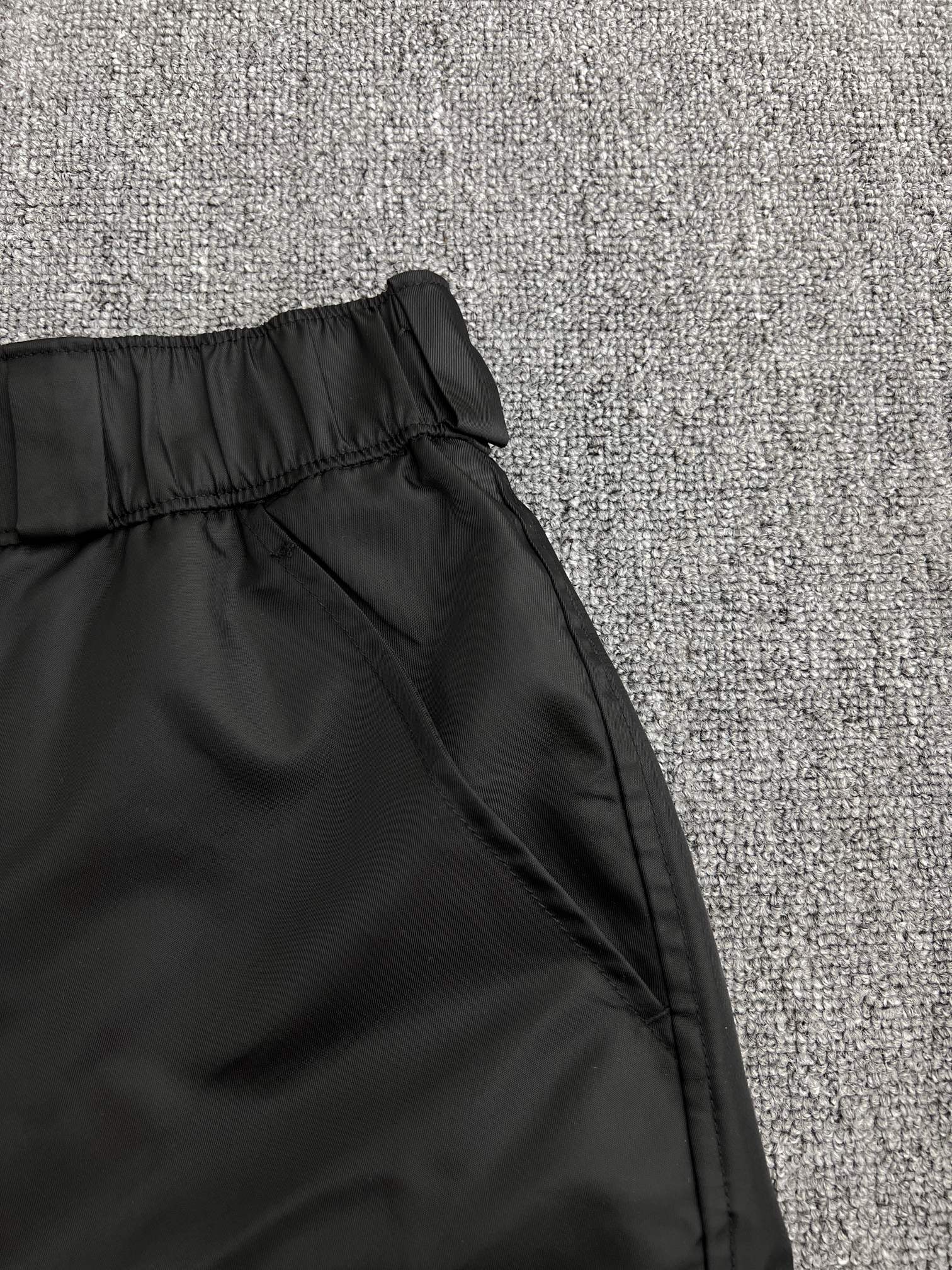 LuxluxHouse Best Quality Clothes Pants Prada